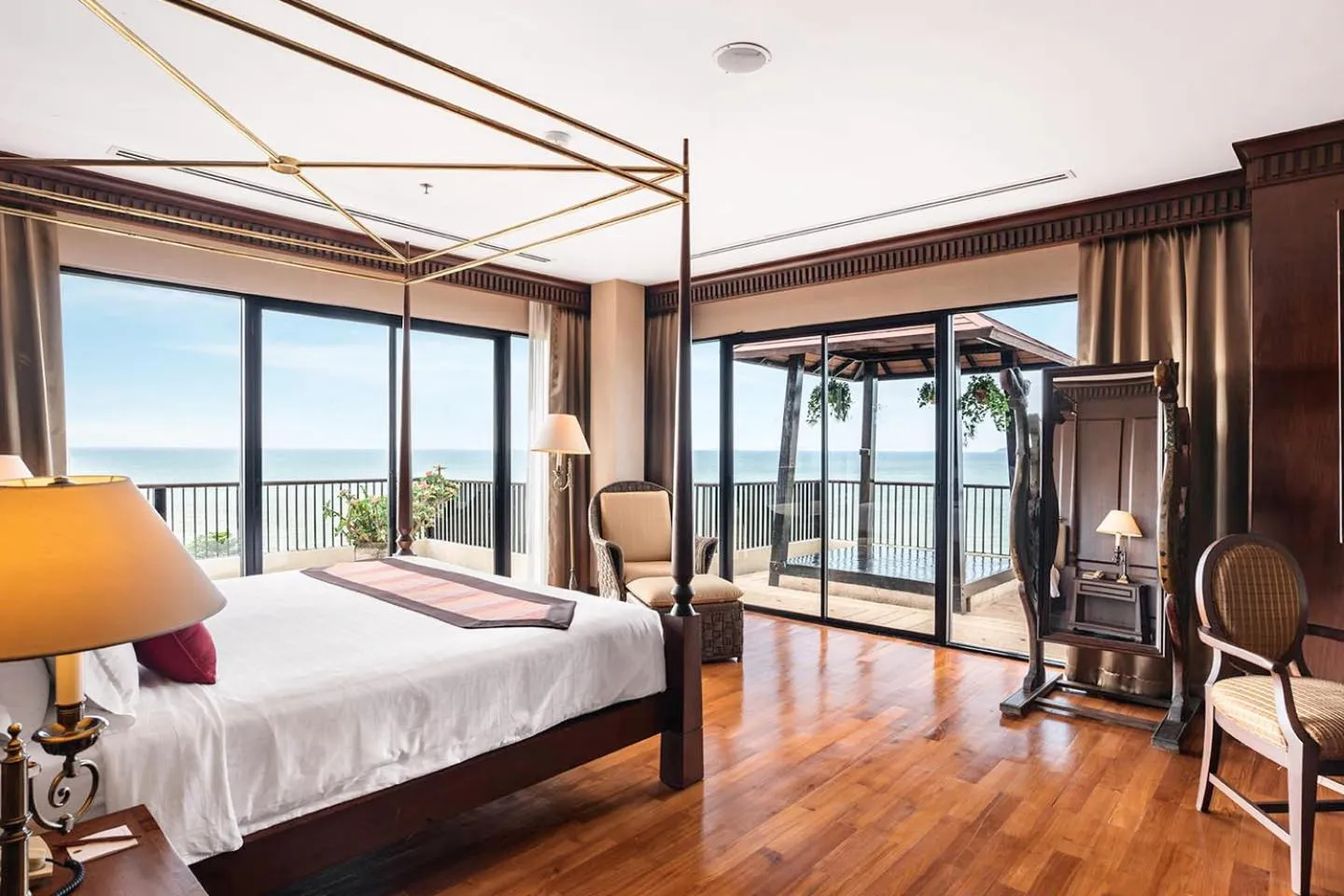 Bedroom, Bed in Garden Cliff Resort And Spa