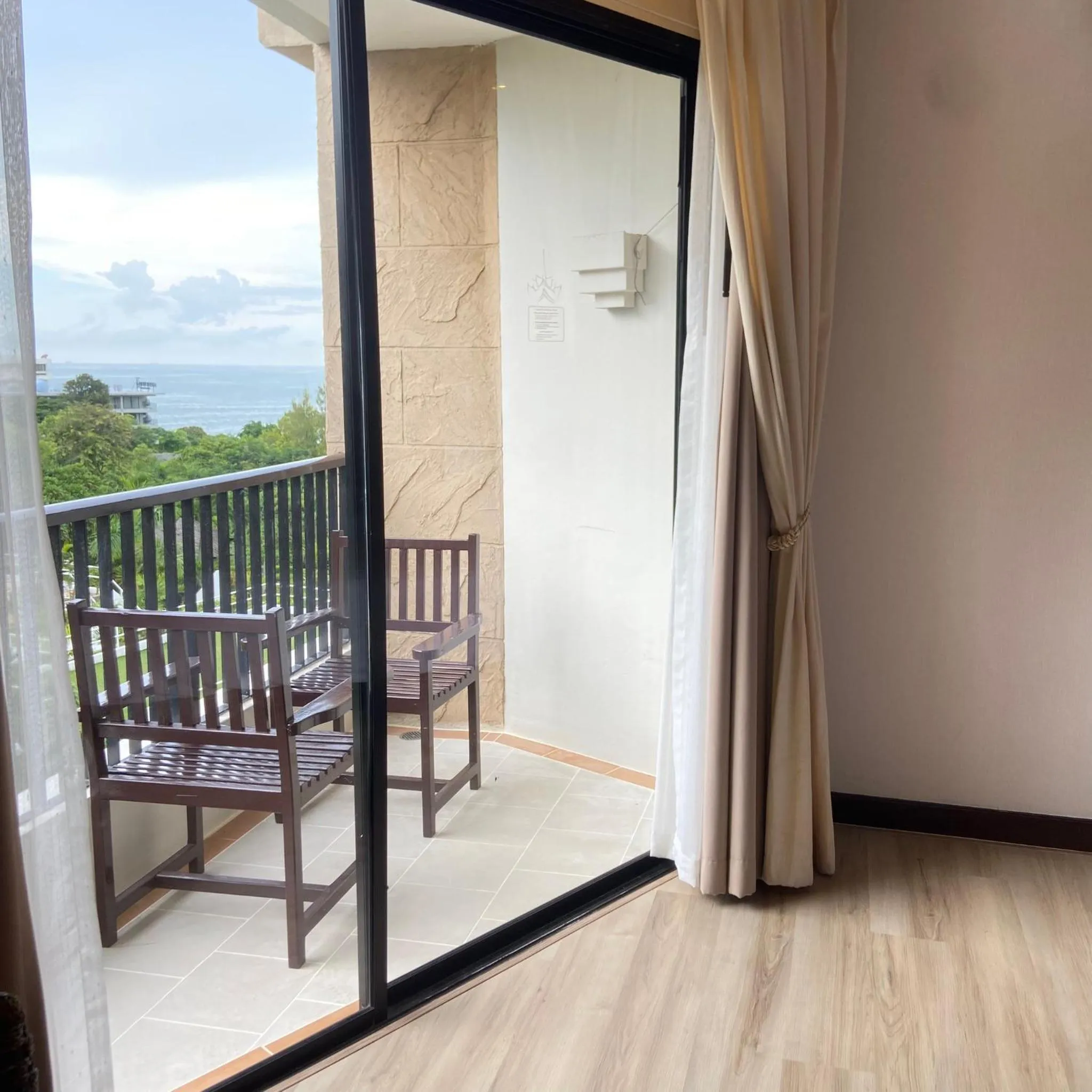 Balcony/Terrace in Garden Cliff Resort And Spa