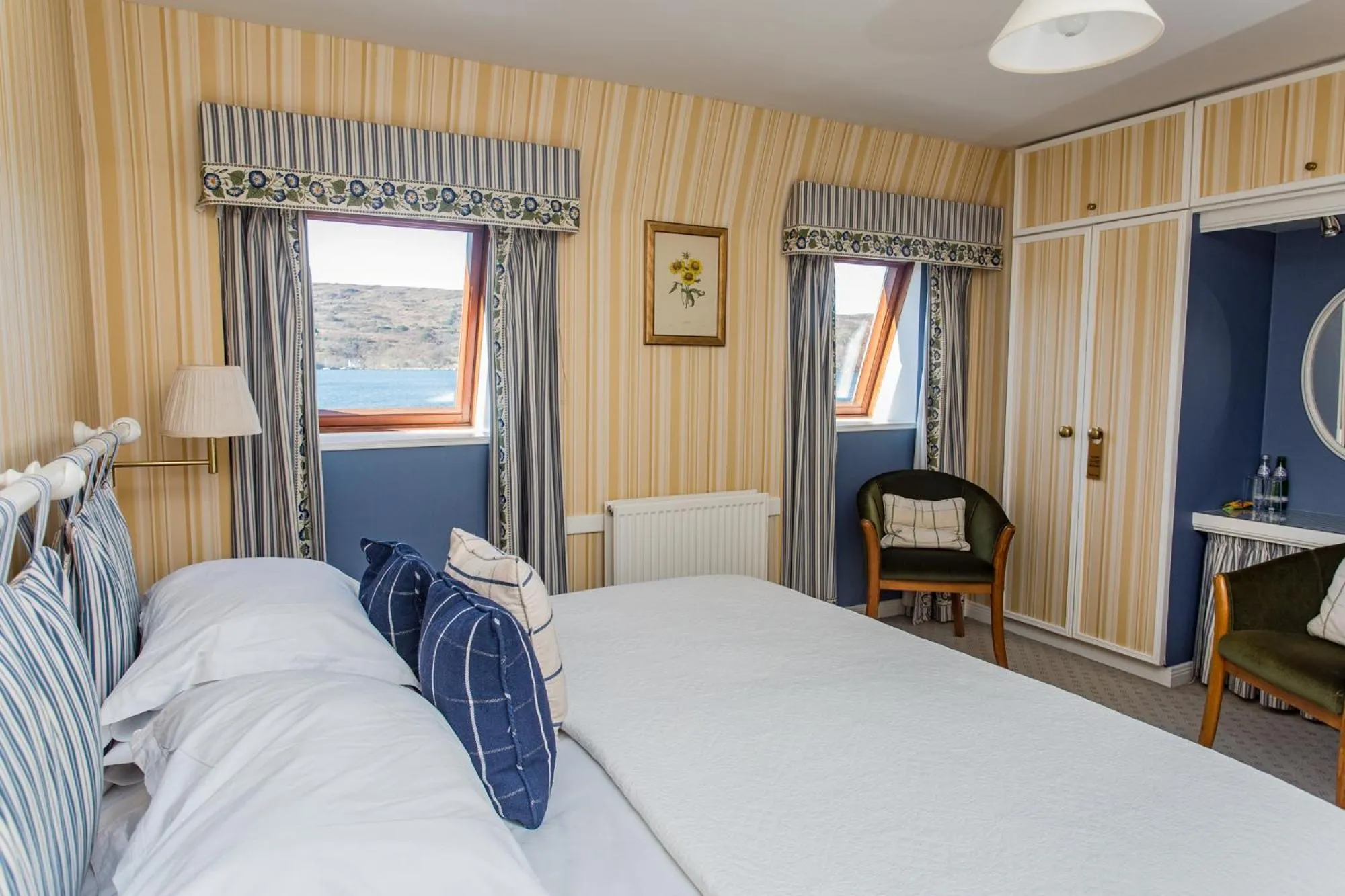 Bed in Tigh an Eilean Hotel