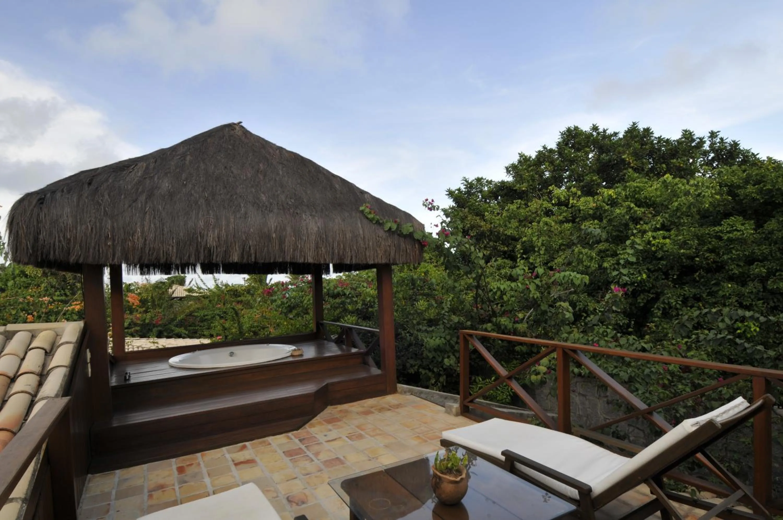 Patio in Sombra e Água Fresca Resort