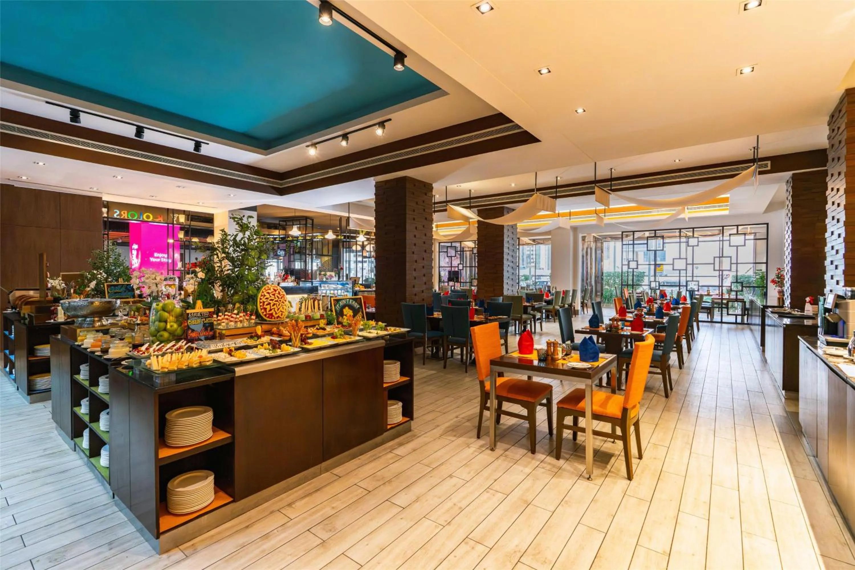 Restaurant/places to eat in The K Hotel