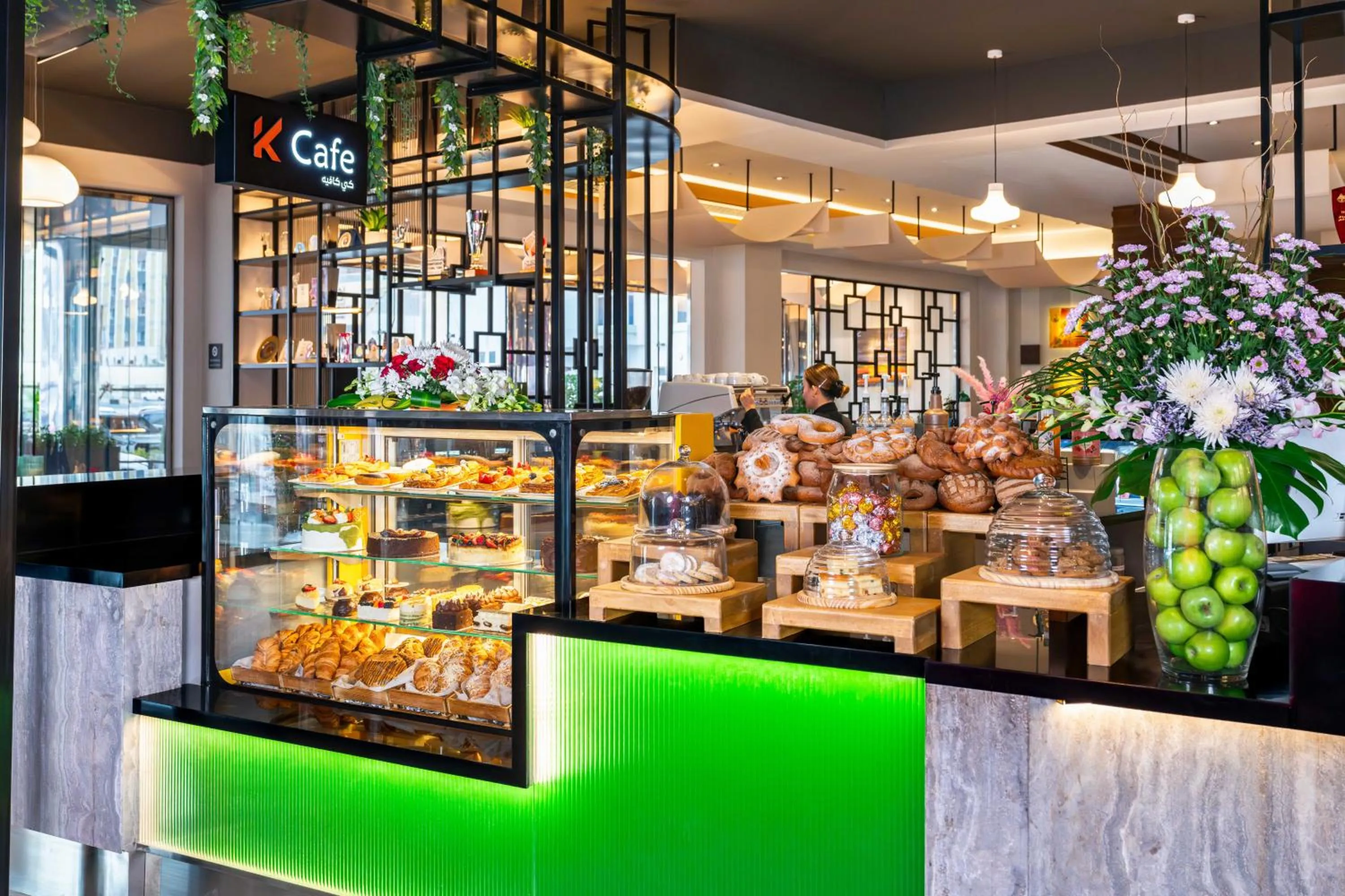 Restaurant/places to eat in The K Hotel