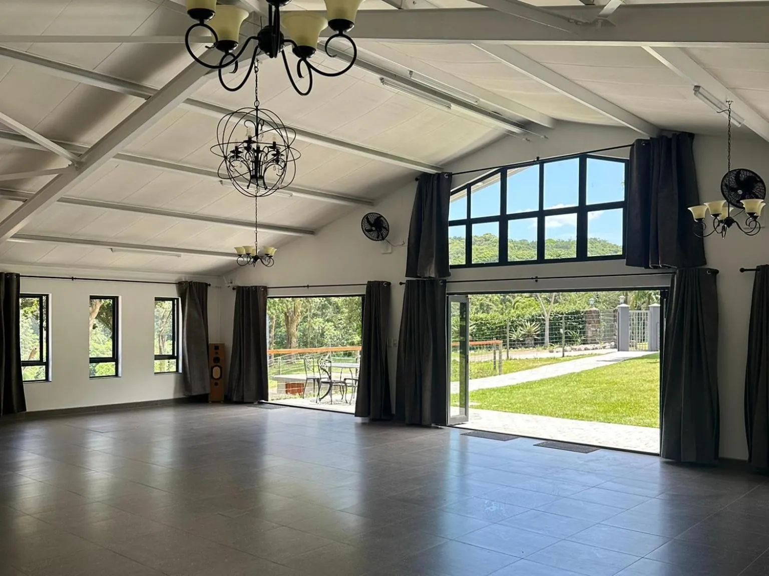 Property building in Bellevue Guest Lodge