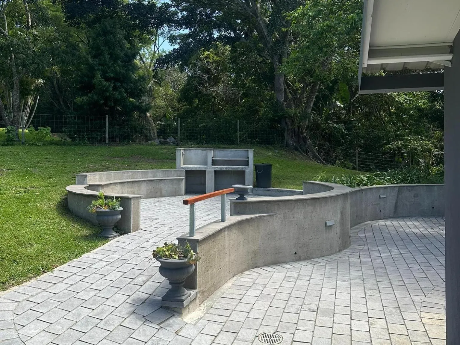 BBQ facilities in Bellevue Guest Lodge