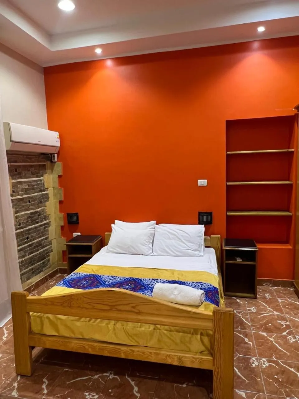 Photo of the whole room, Bed in Golden Hotel Cairo