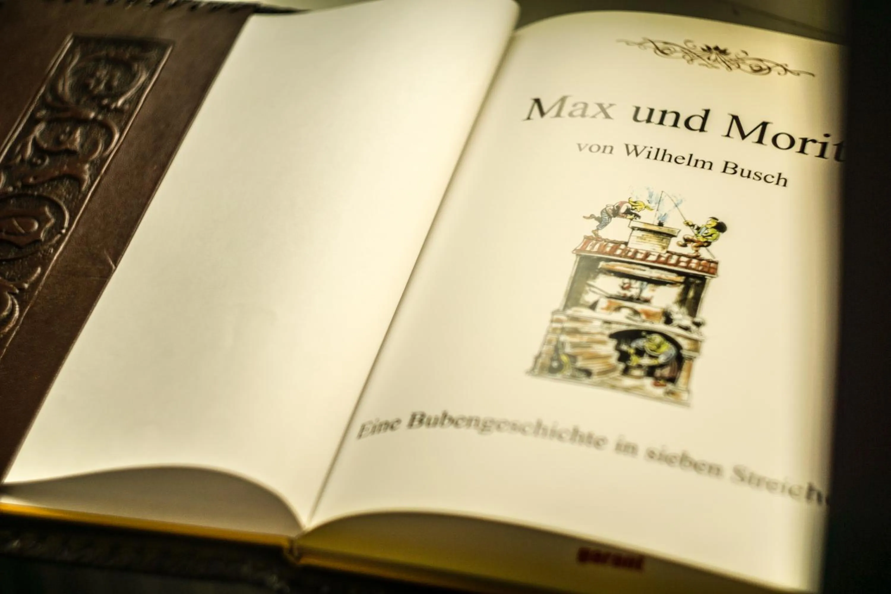 Photo of the whole room in Hotel Bett und Buch