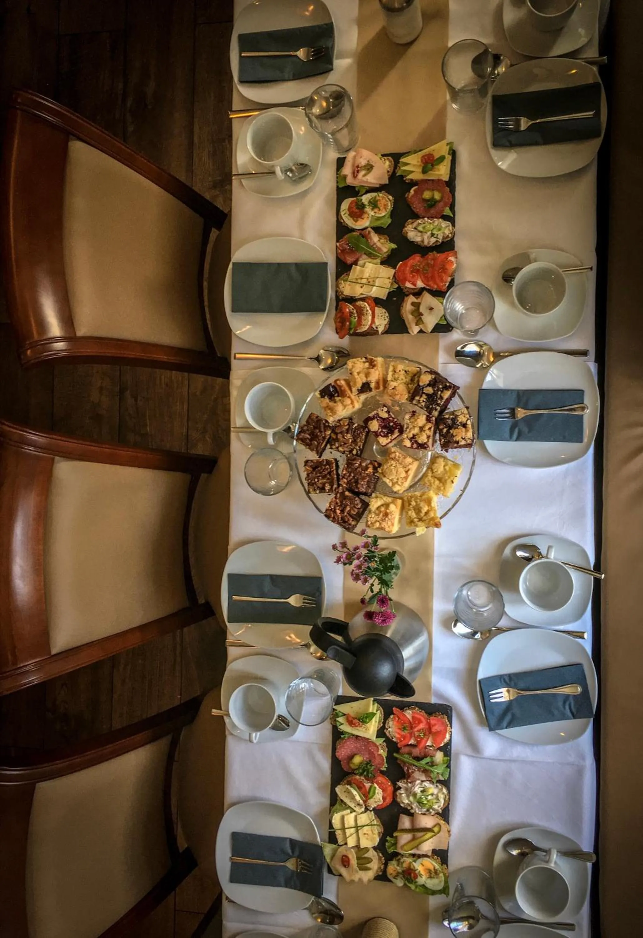 Food and drinks in Hotel Bett und Buch