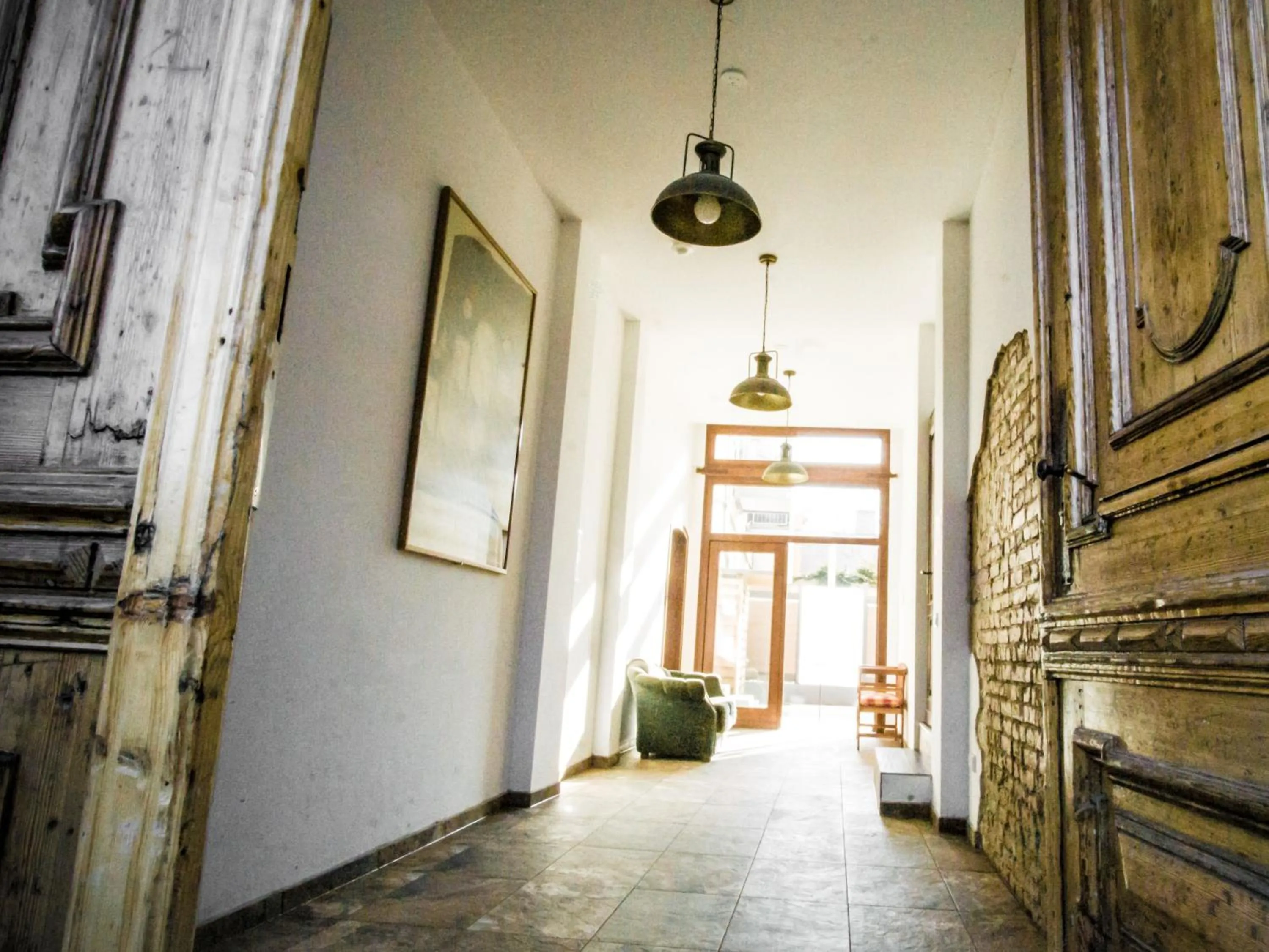 Patio in Hotel Bett und Buch