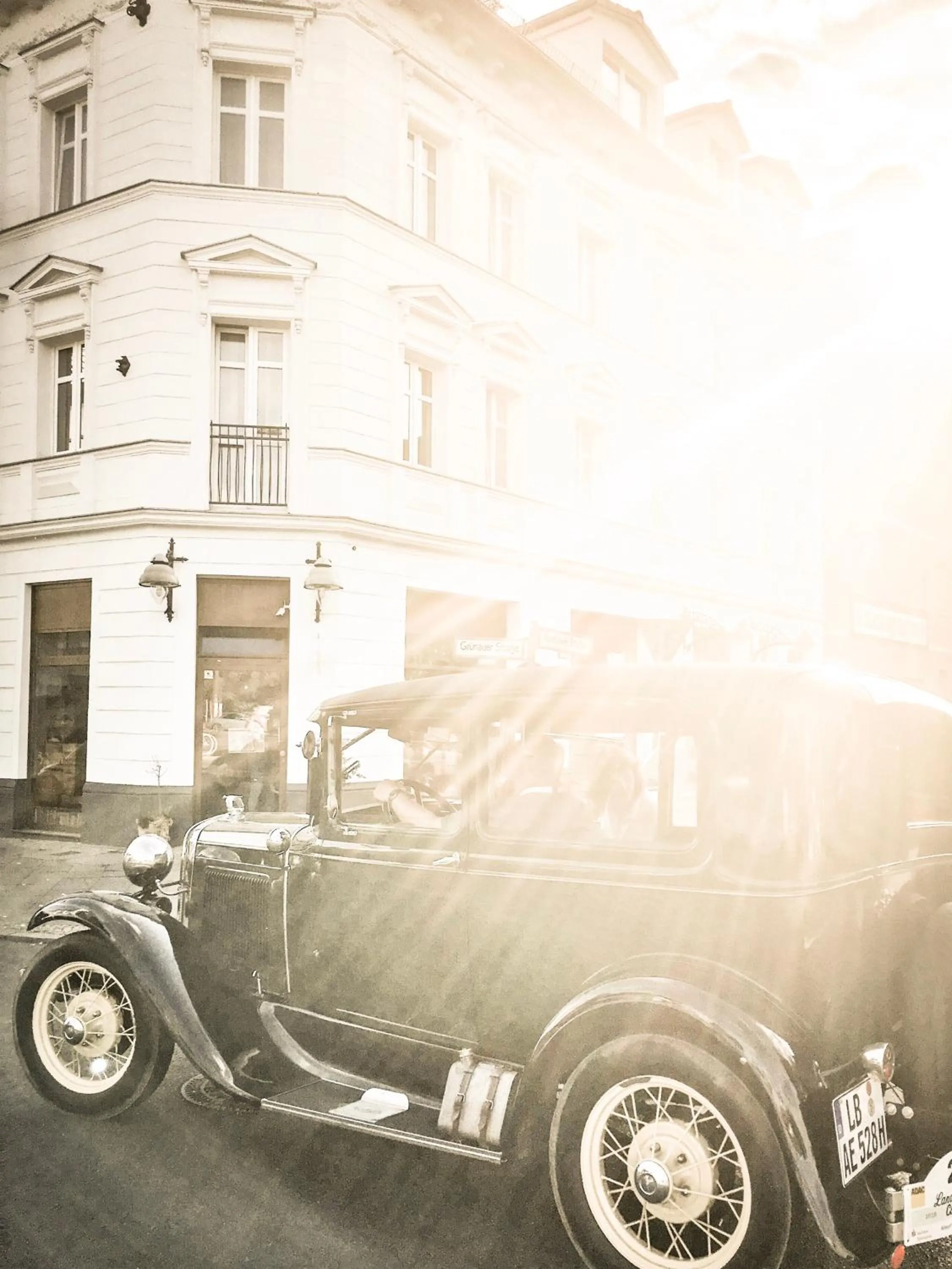 Property building in Hotel Bett und Buch