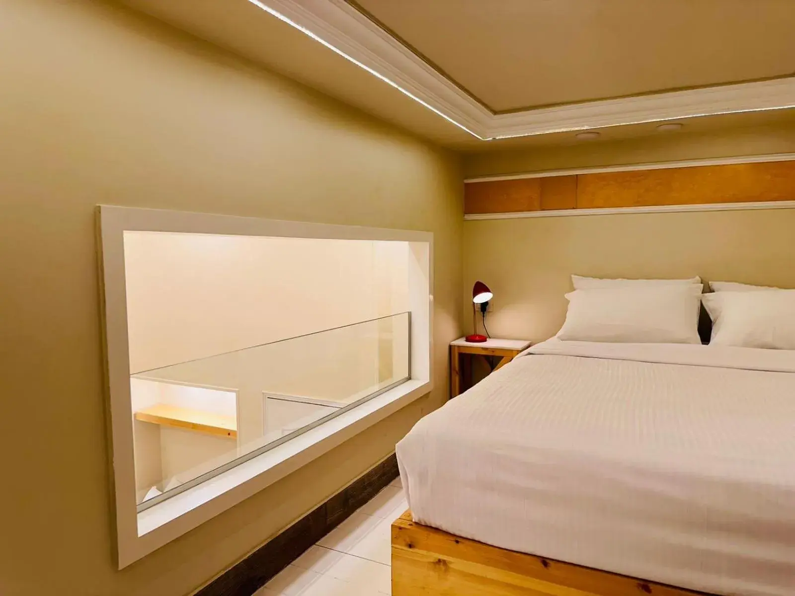 Bedroom, Bed in Paris Hotel Cairo Bedroom, Bed in Paris Hotel Cairo