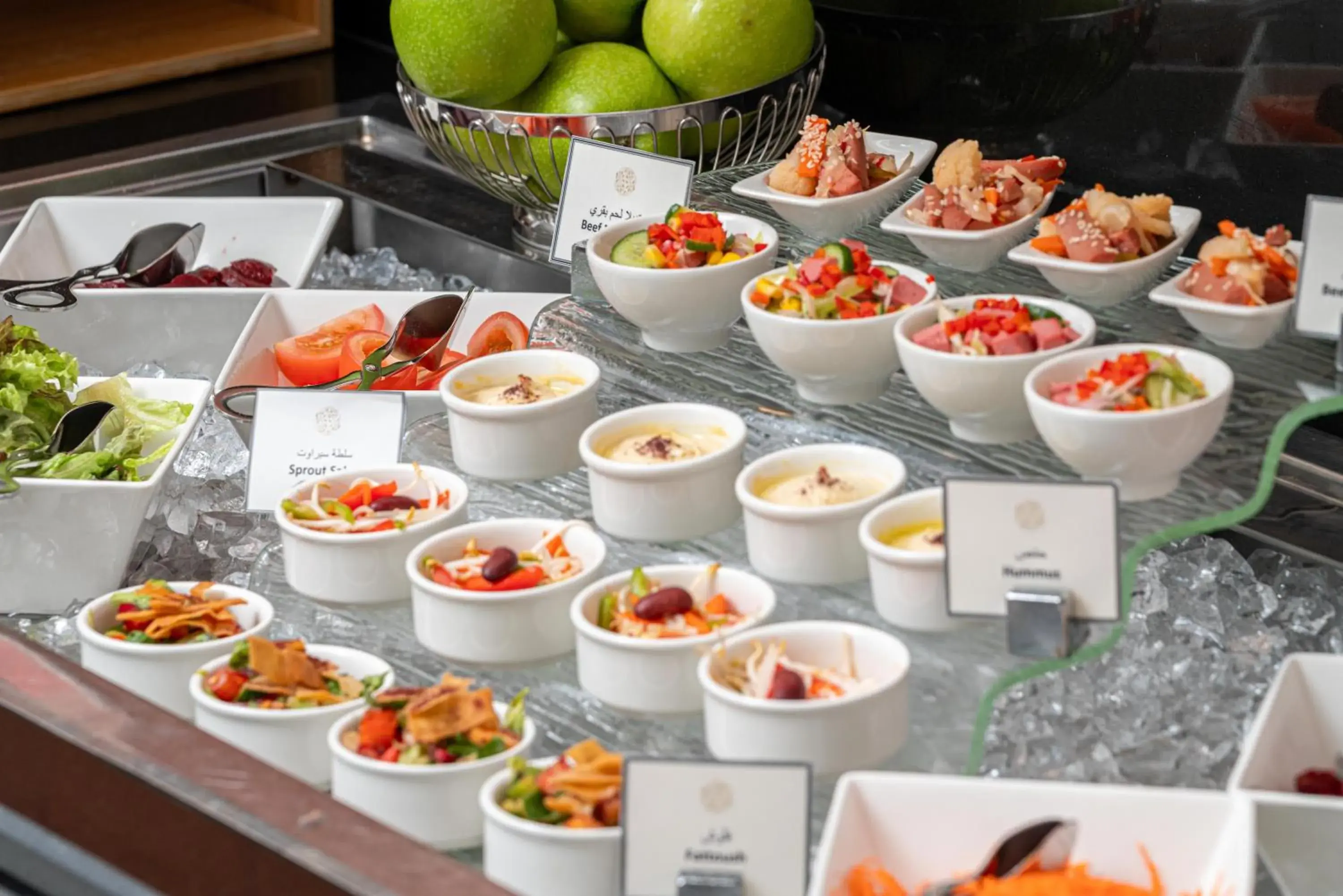 Restaurant/places to eat in Golden Sands Hotel & Residences Restaurant/places to eat in Golden Sands Hotel & Residences