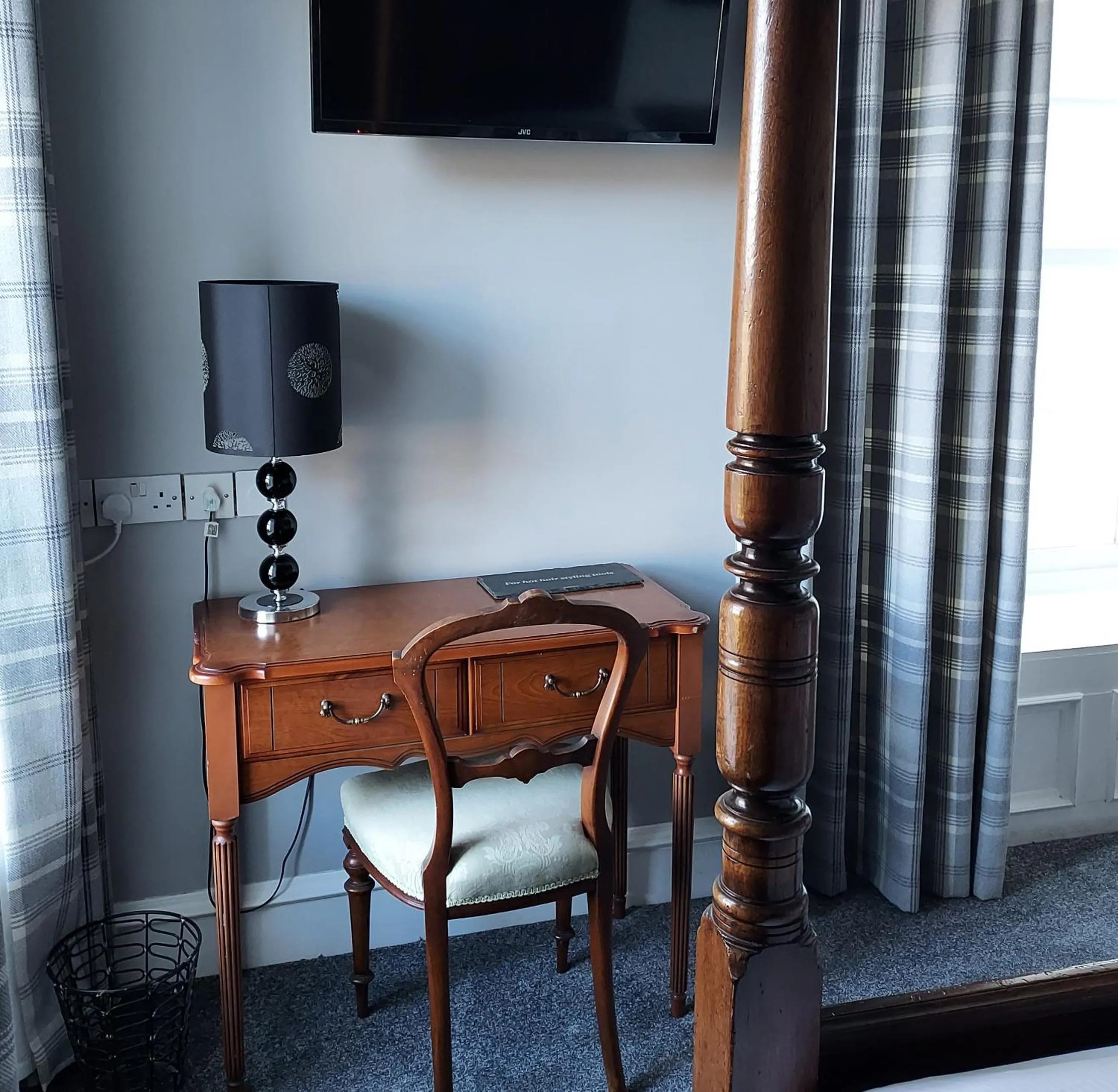 Bedroom in The Glenerne