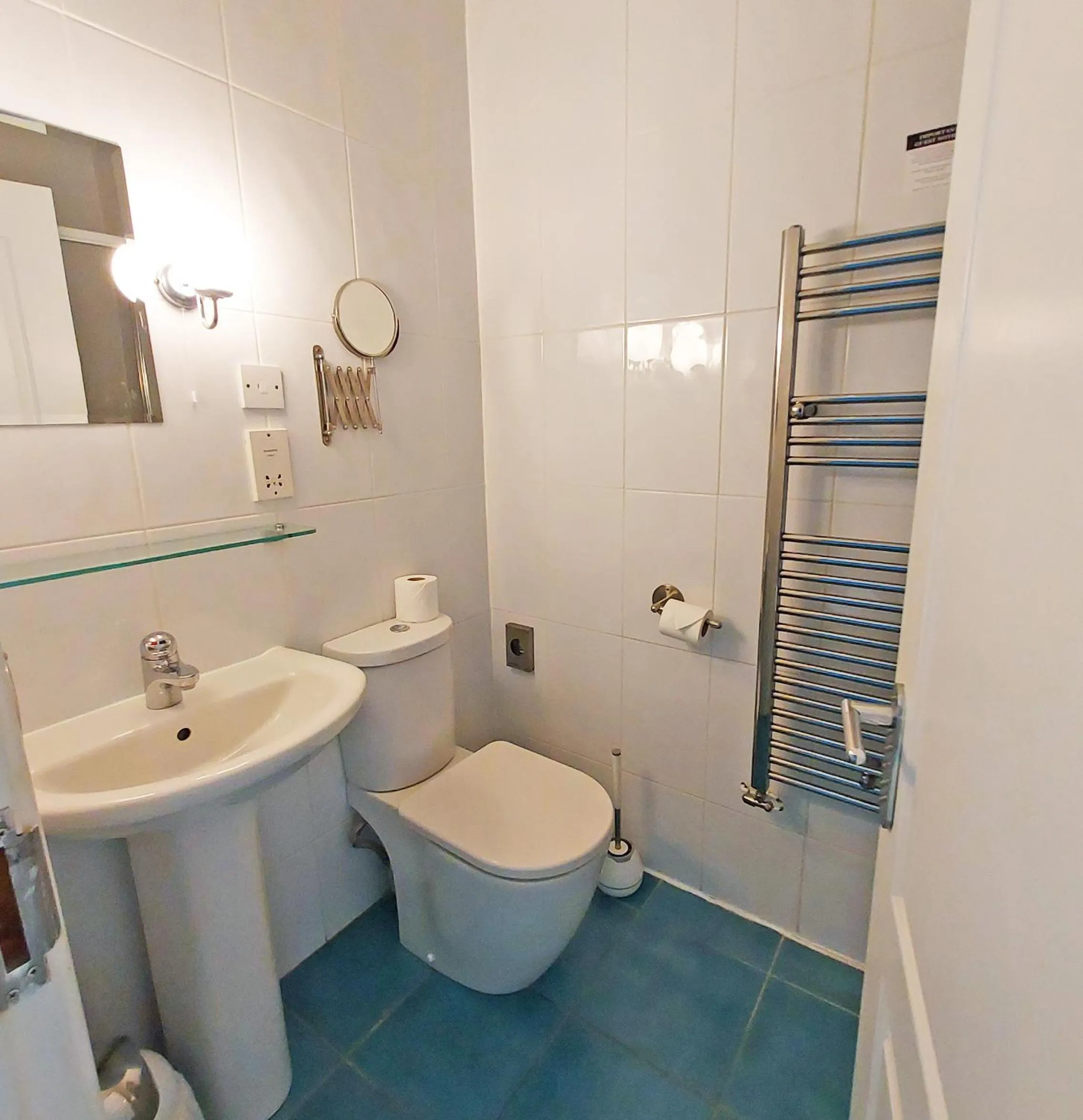 Bathroom in The Glenerne