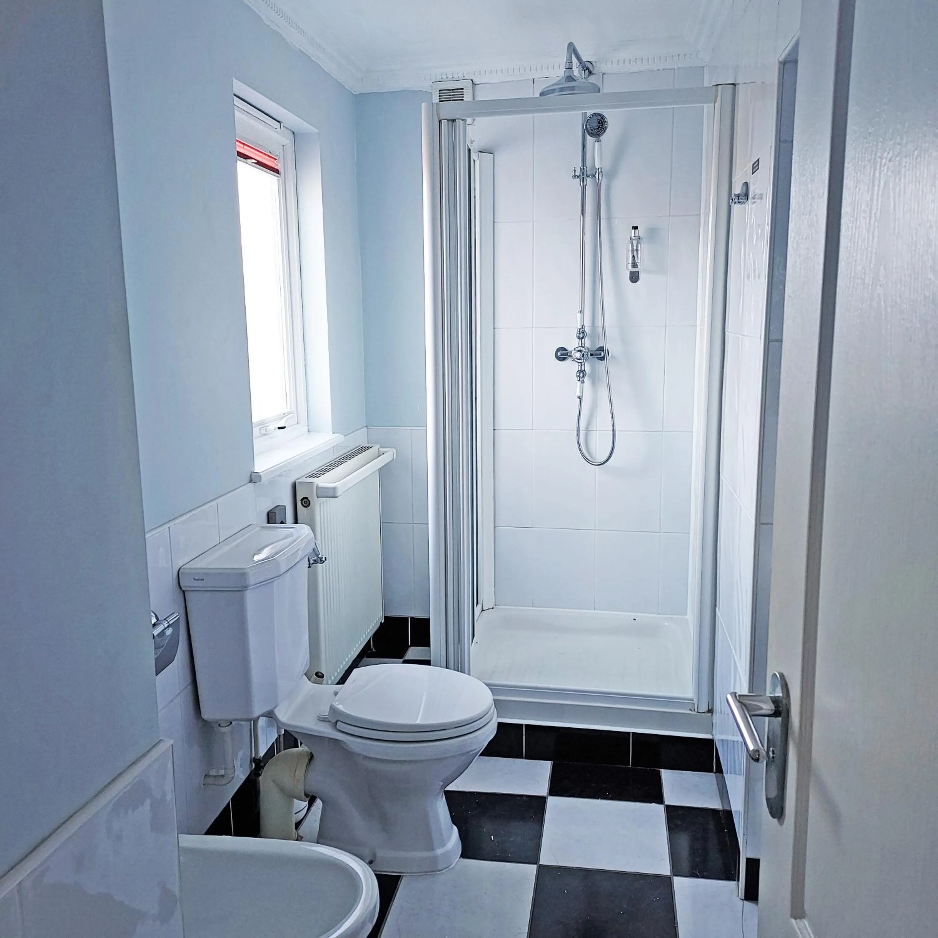 Bathroom in The Glenerne