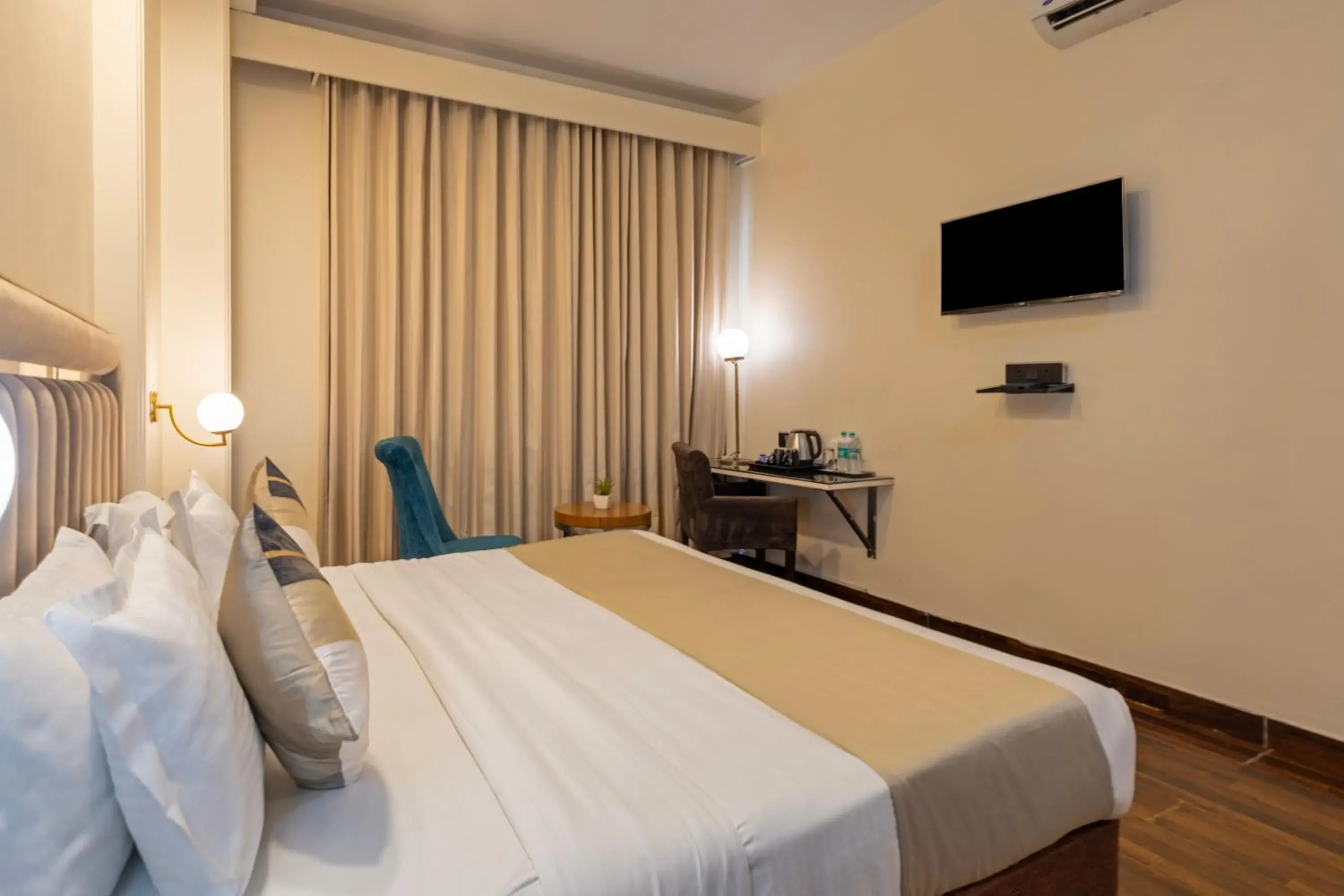 Bedroom, Bed in The Orion - Greater Kailash Bedroom, Bed in The Orion - Greater Kailash