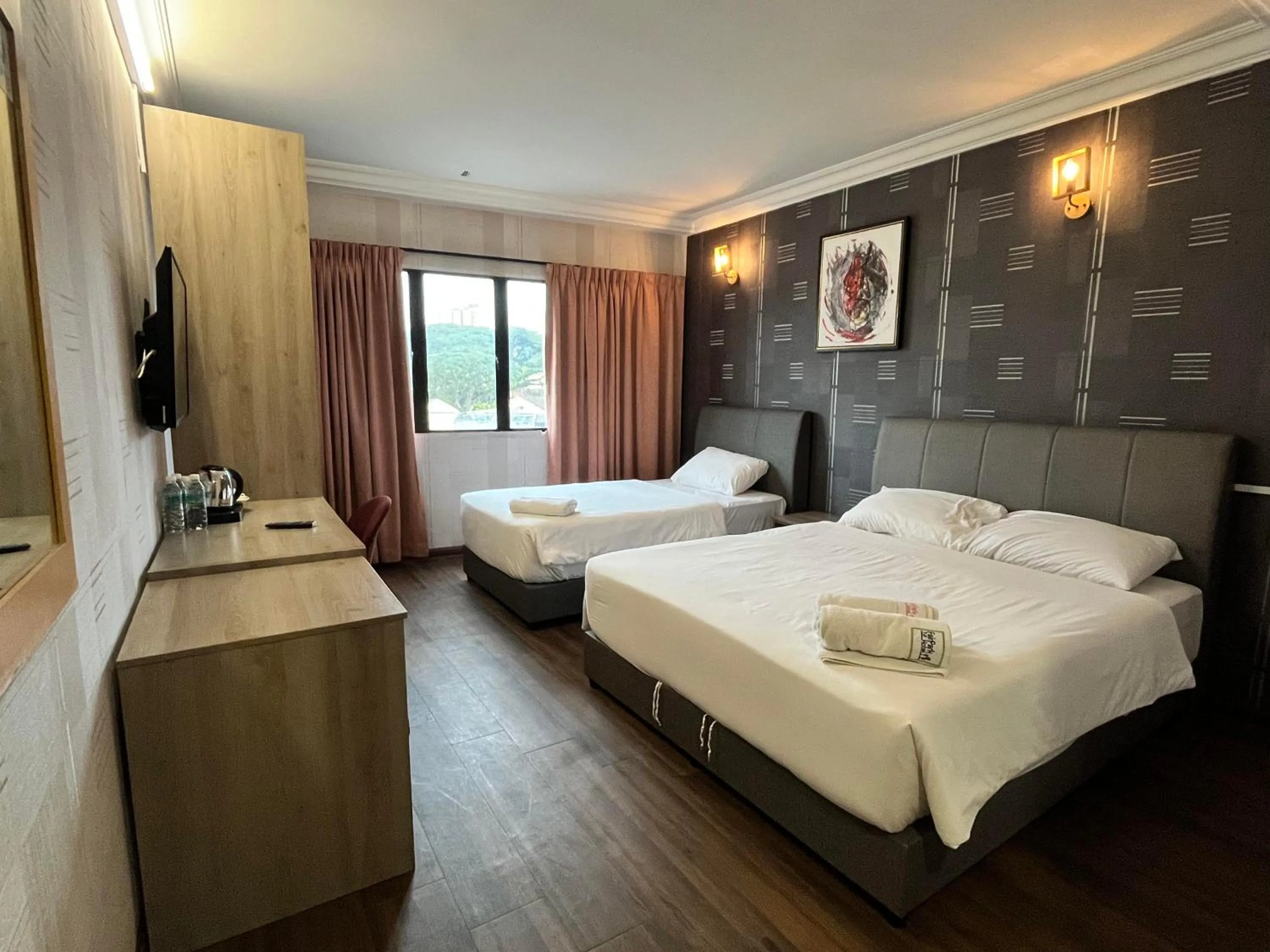 Bed in Fair Park Hotel