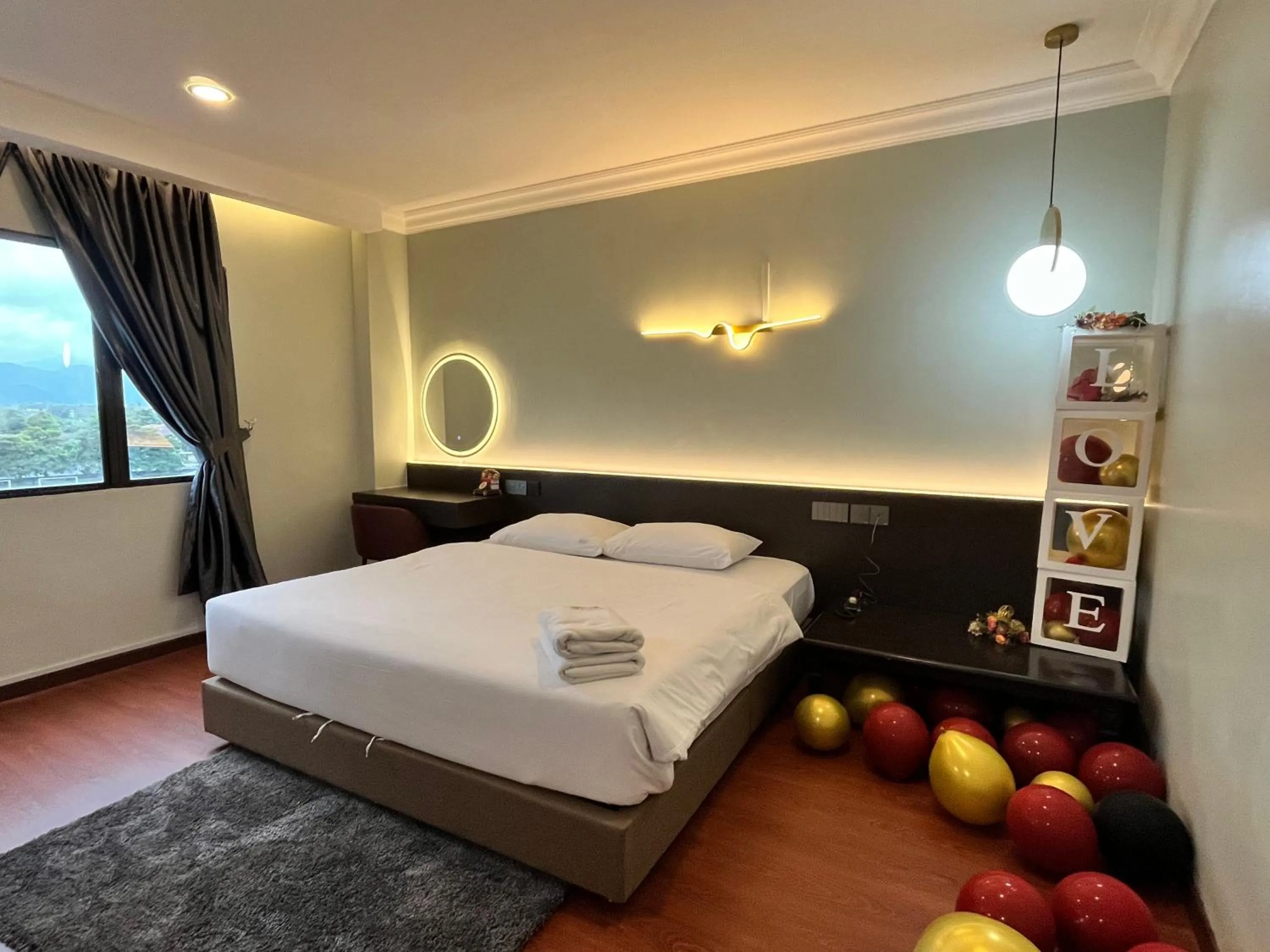 Bedroom, Bed in Fair Park Hotel