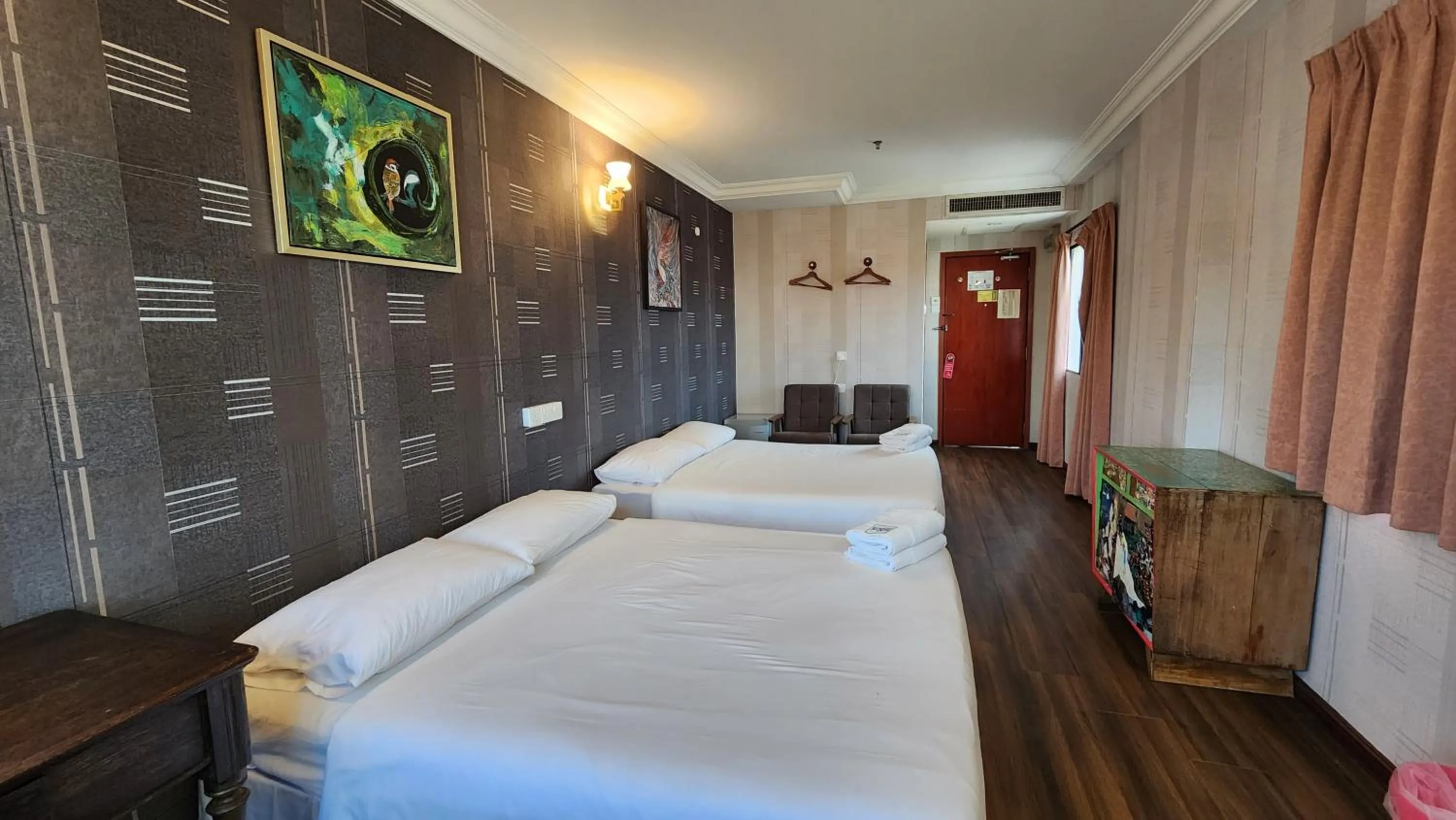 Photo of the whole room, Bed in Fair Park Hotel