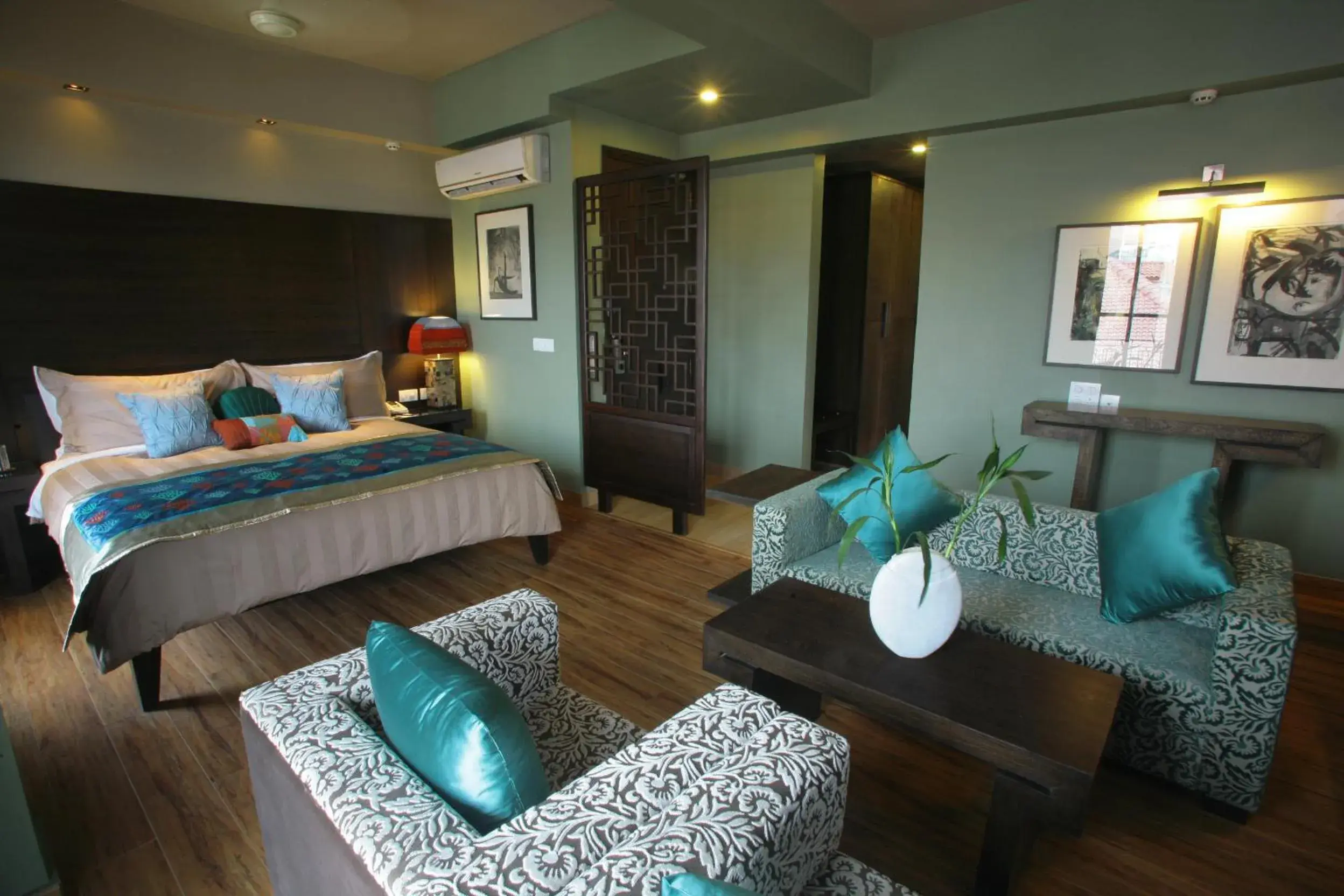 Deluxe Room in juSTa Gurgaon Deluxe Room in juSTa Gurgaon