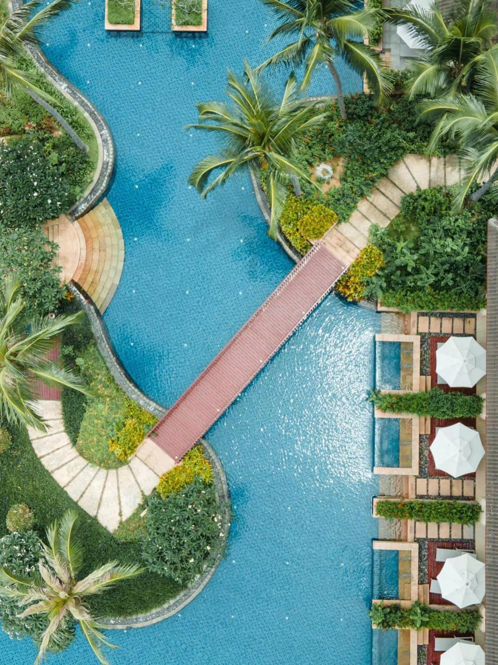 Swimming pool in The Ritz-Carlton Sanya, Yalong Bay