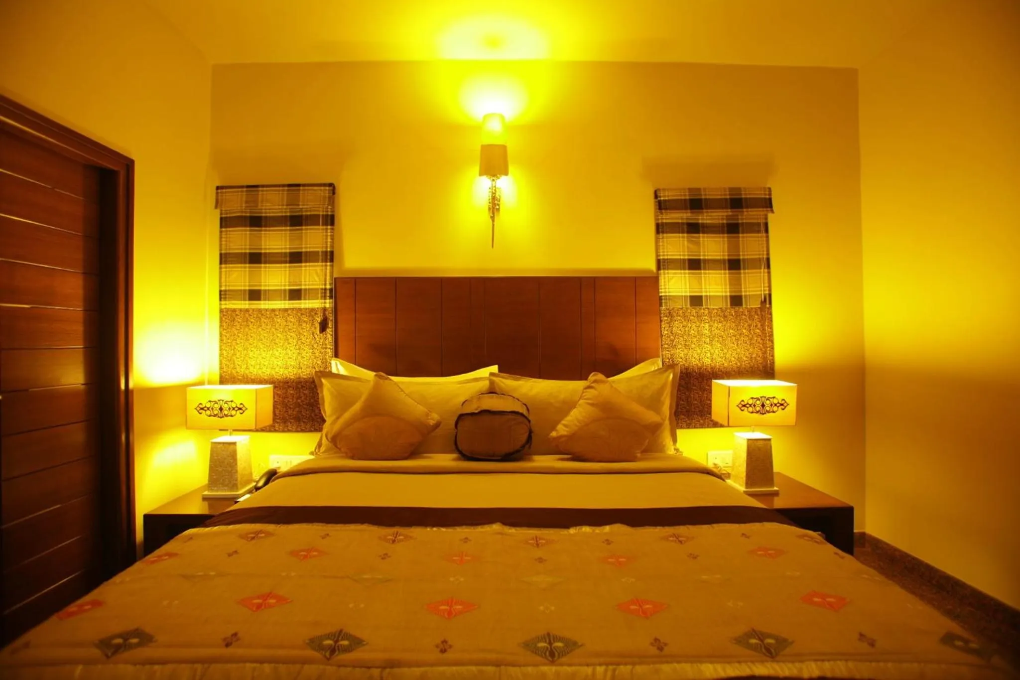 Bedroom, Bed in juSTa Indiranagar