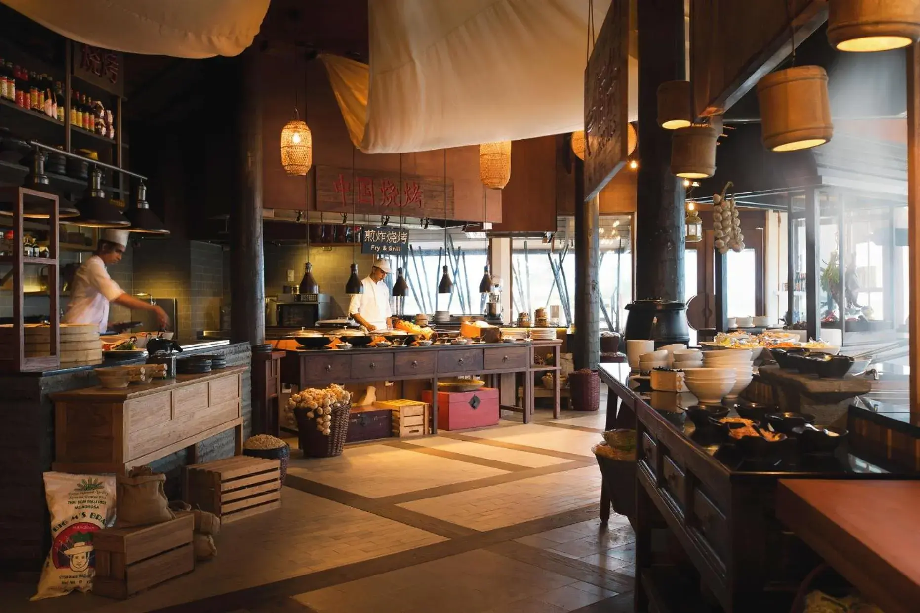 Restaurant/places to eat in LUX* South Ari Atoll Resort & Villas Restaurant/places to eat in LUX* South Ari Atoll Resort & Villas