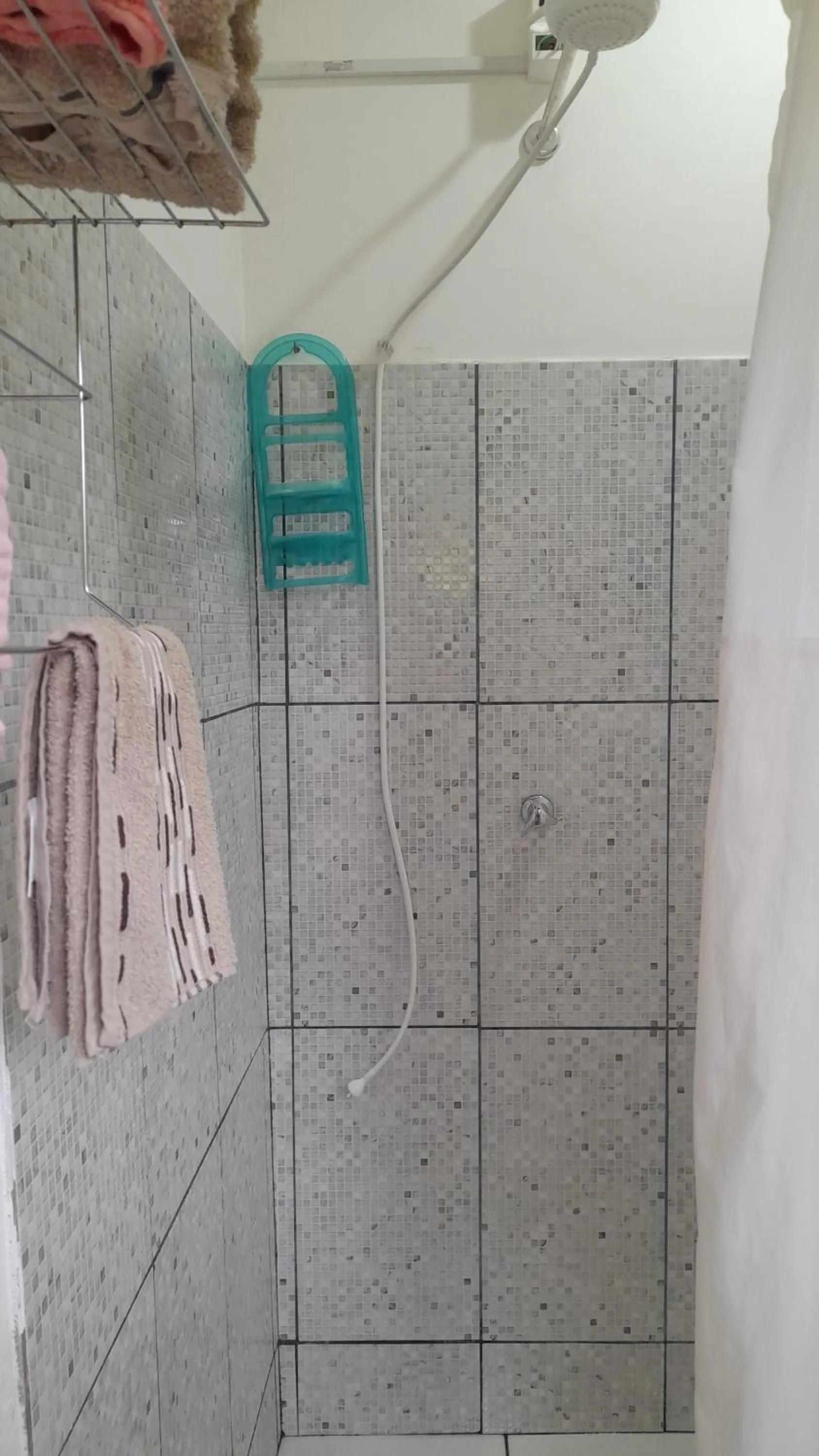 Shower in Hospedaria Casa de Maria