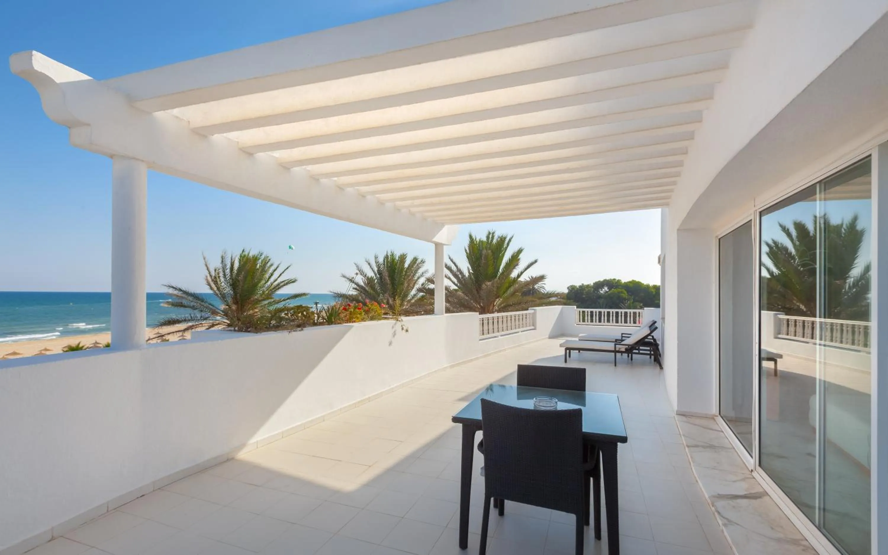 Balcony/Terrace in OCEANA Hotel & Spa