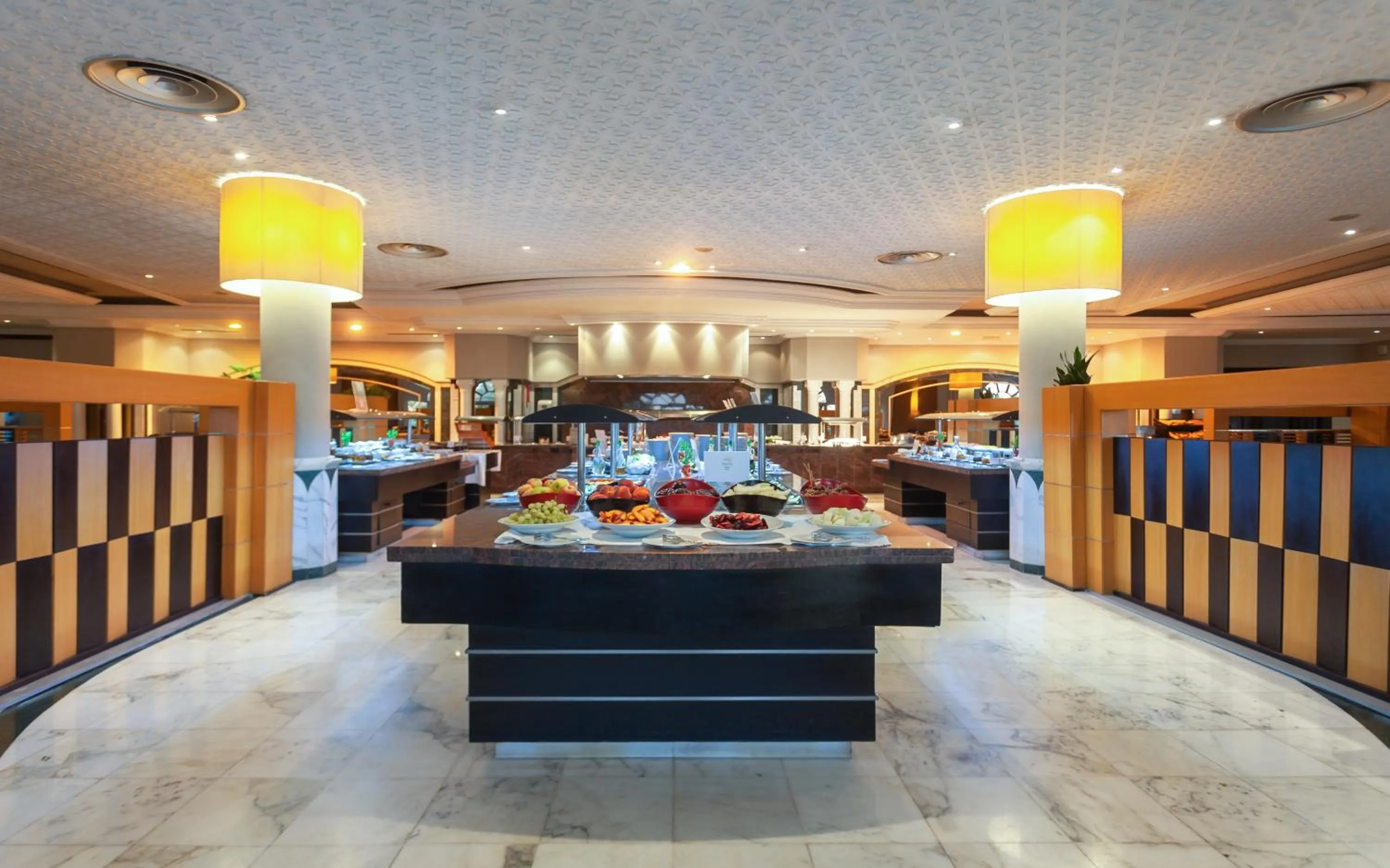 Restaurant/places to eat in OCEANA Hotel & Spa