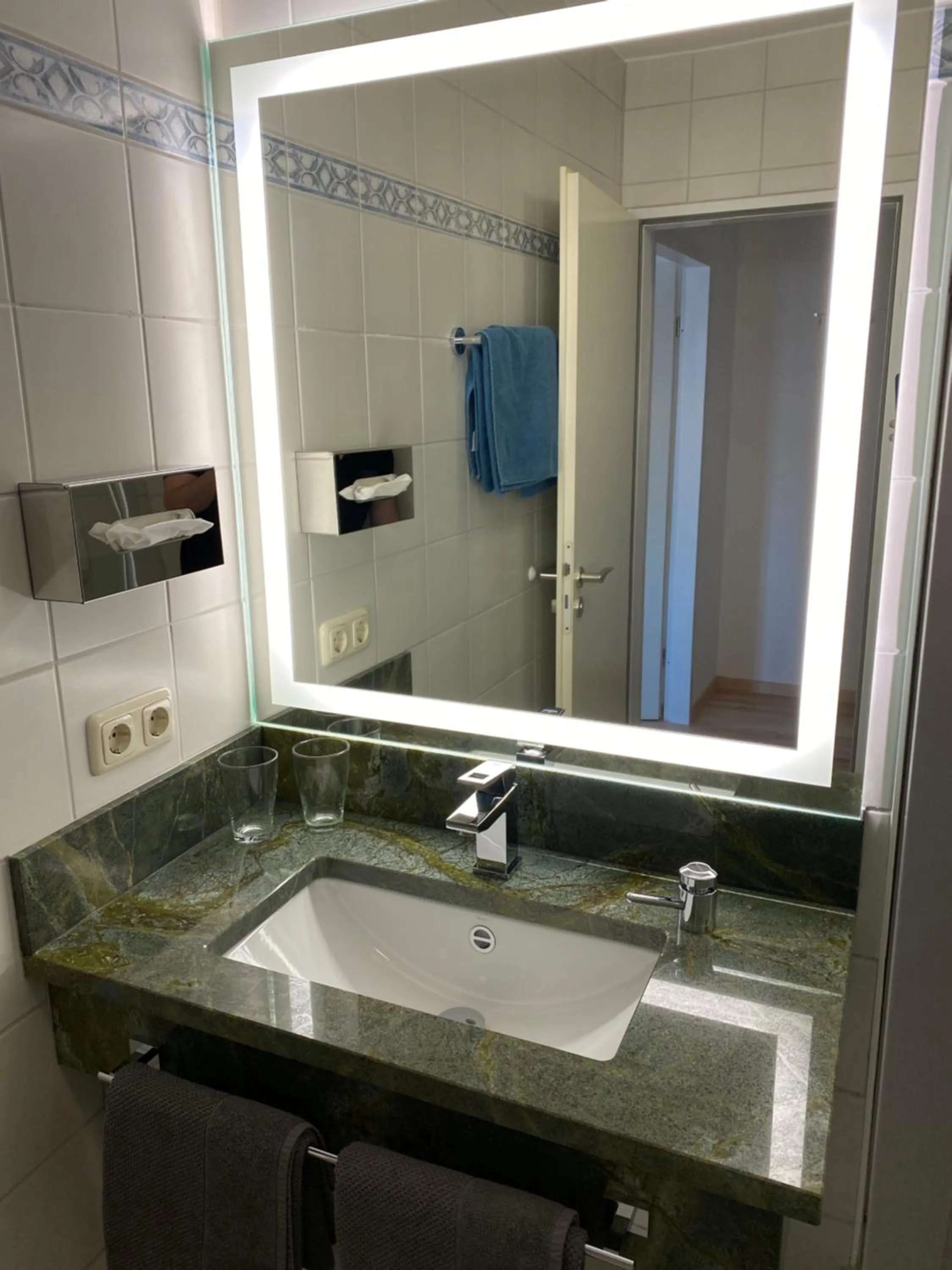 Bathroom in Hotel Lobmeyer