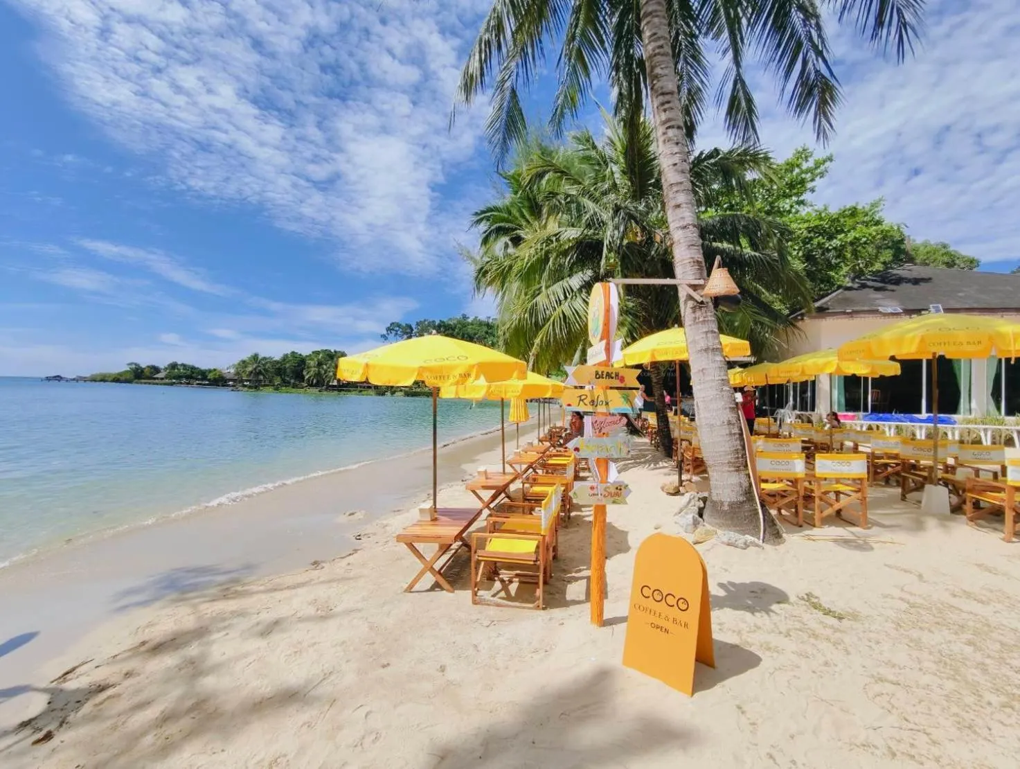 Restaurant/places to eat in Coconut Beach Resort, Koh Chang