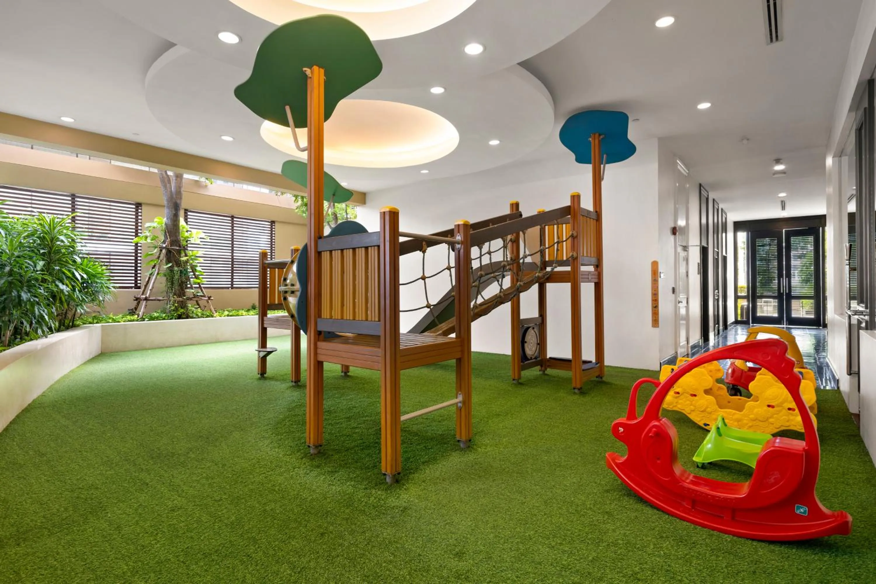 Kids's club, Bed in Grande Centre Point Hotel Ratchadamri Bangkok