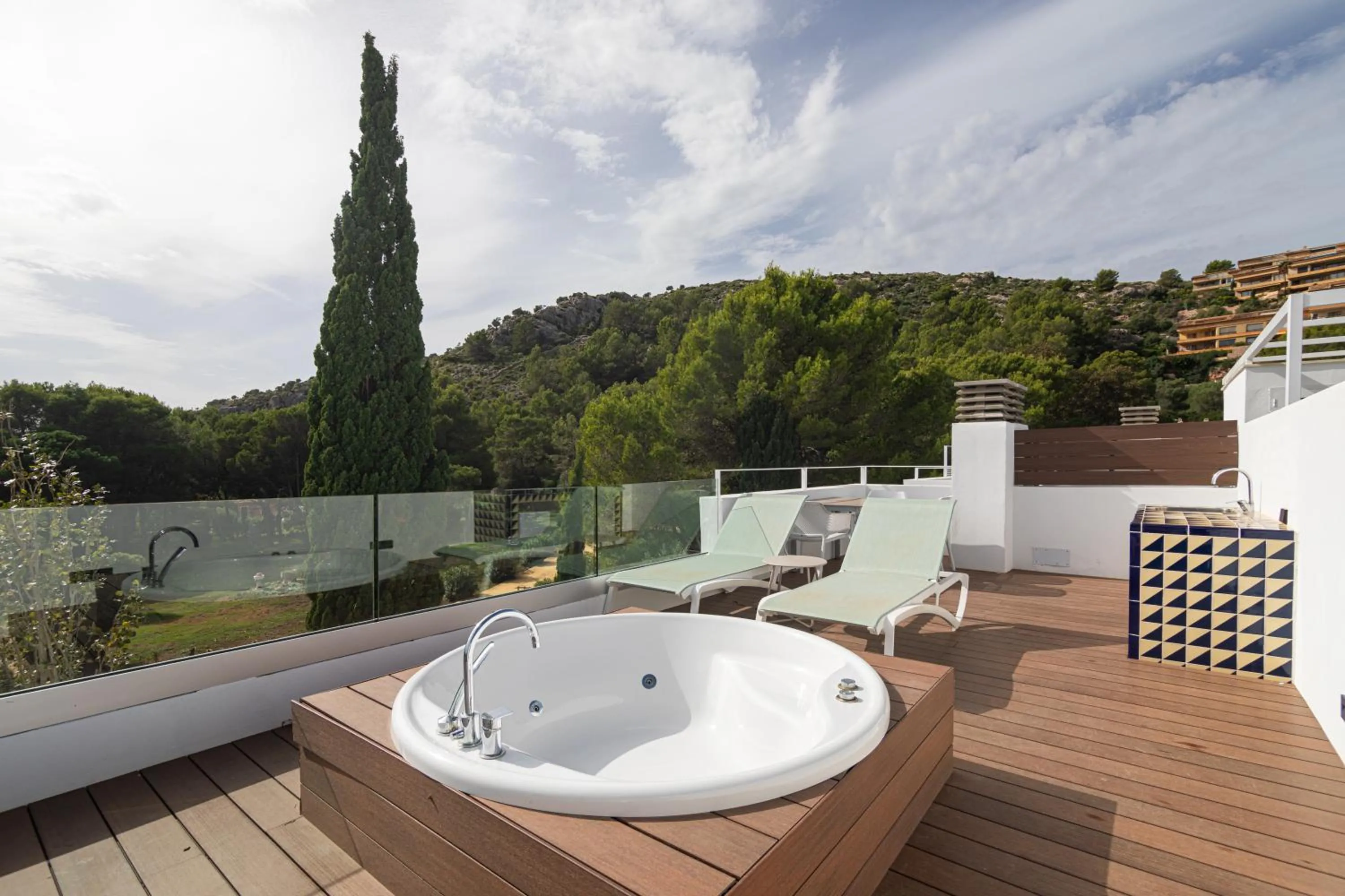 Cabot Las Velas Apartments