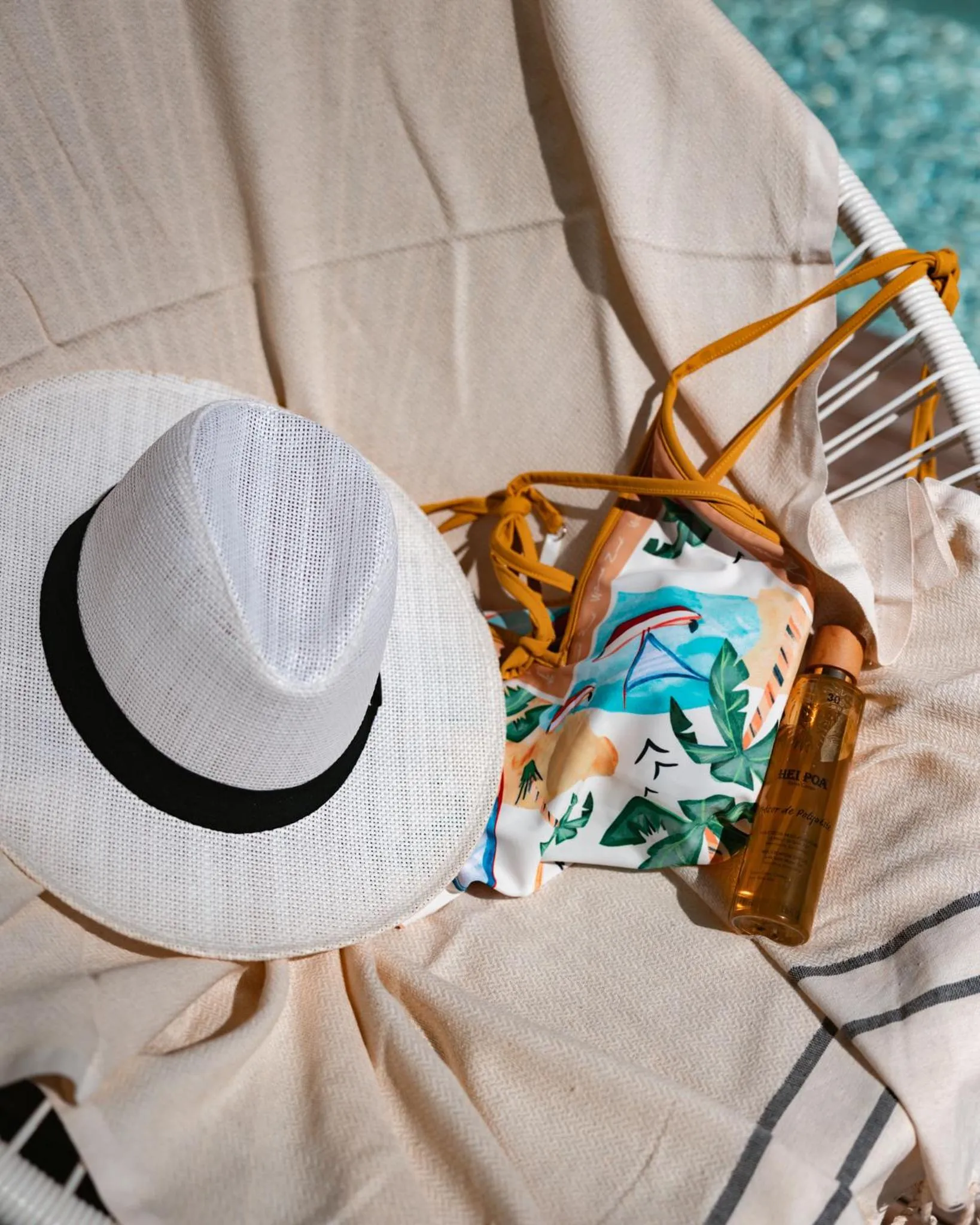 Hotel de La Plage - Mahogany