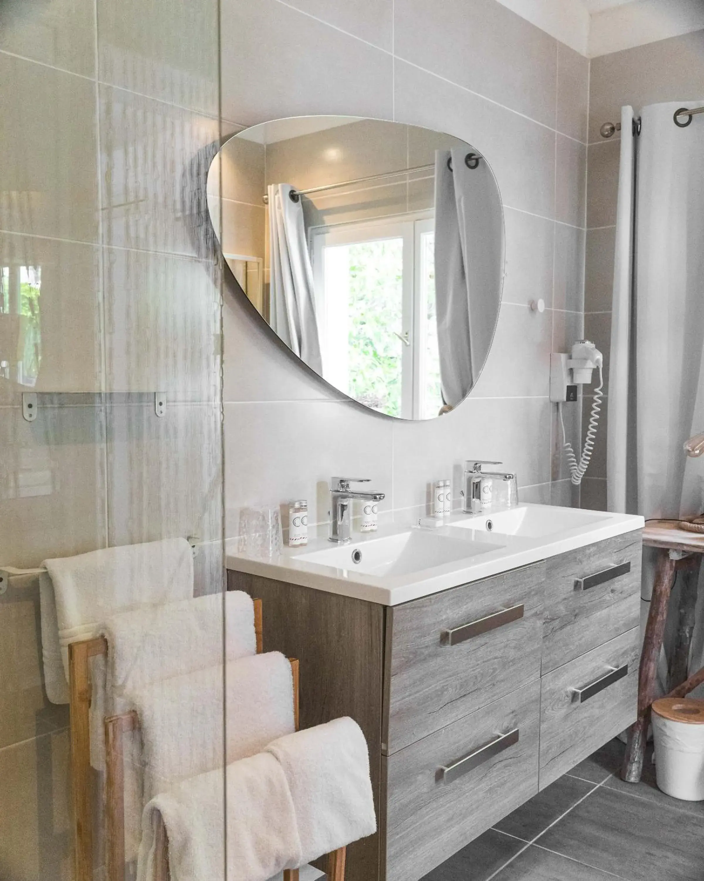 Family Bungalow with Garden View in Hotel de La Plage - Mahogany Family Bungalow with Garden View in Hotel de La Plage - Mahogany