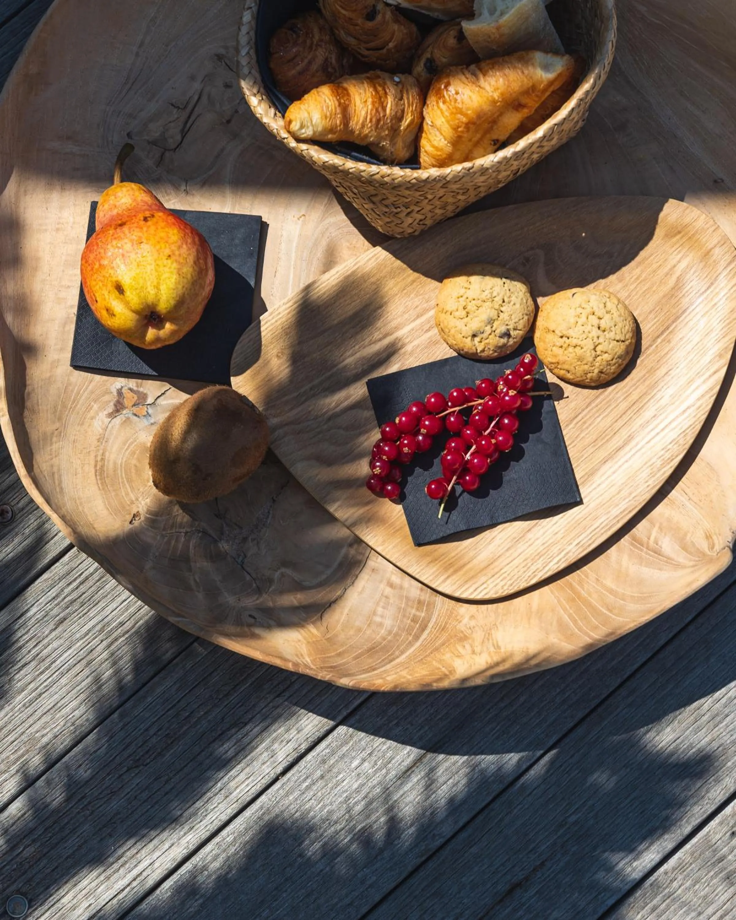 Food and drinks in Hotel de La Plage - Mahogany