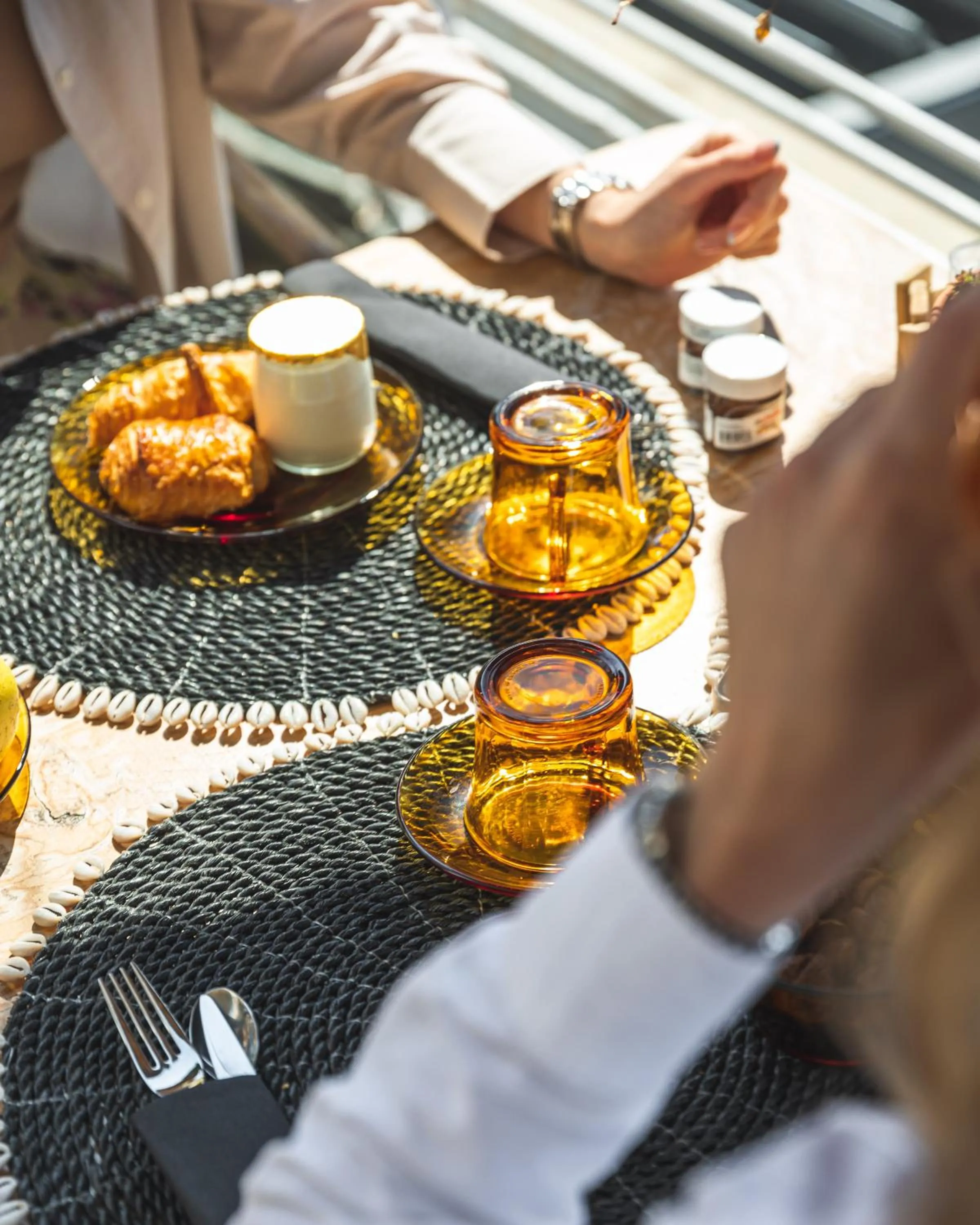 Breakfast in Hotel de La Plage - Mahogany