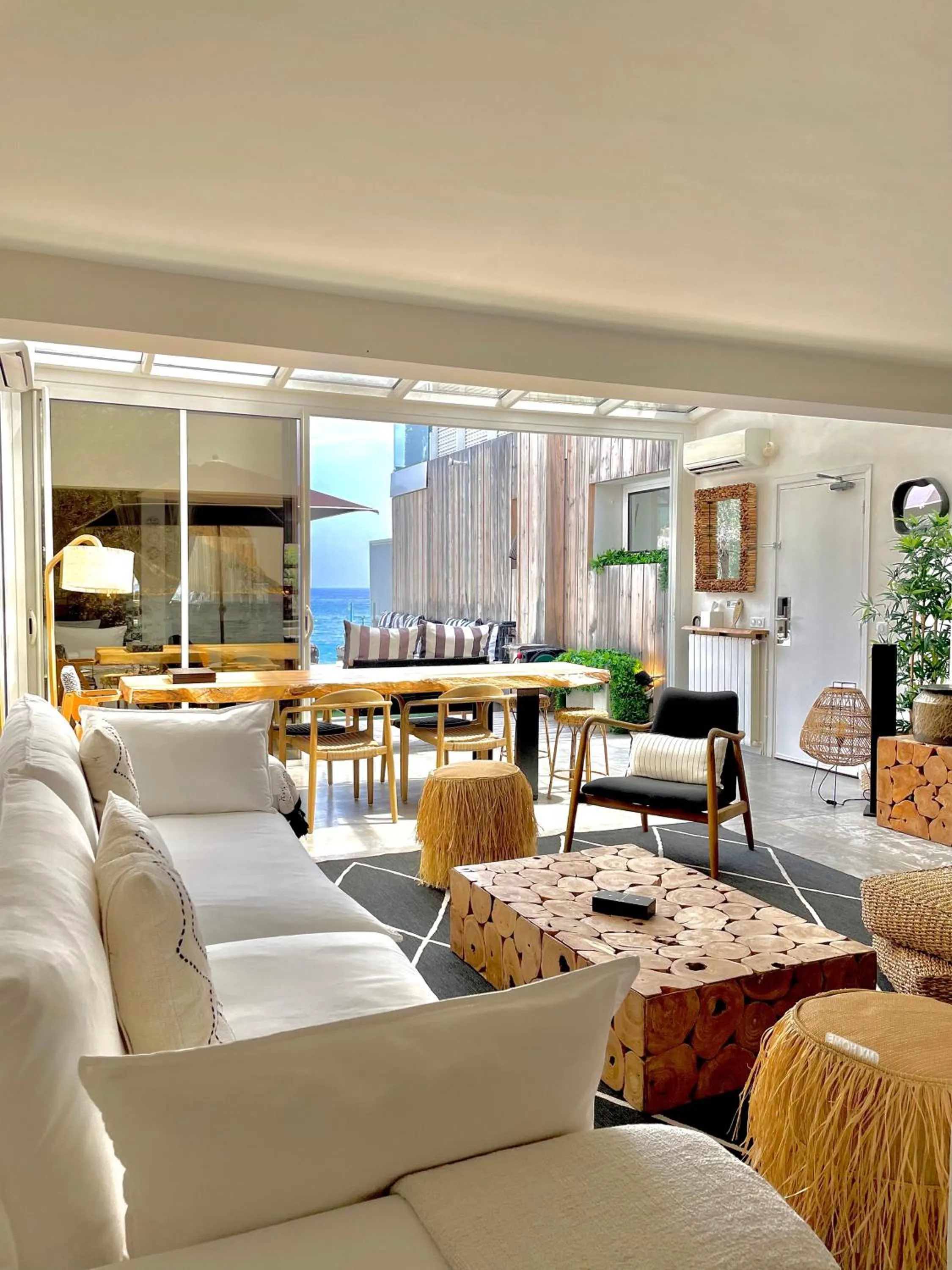 Hotel de La Plage - Mahogany