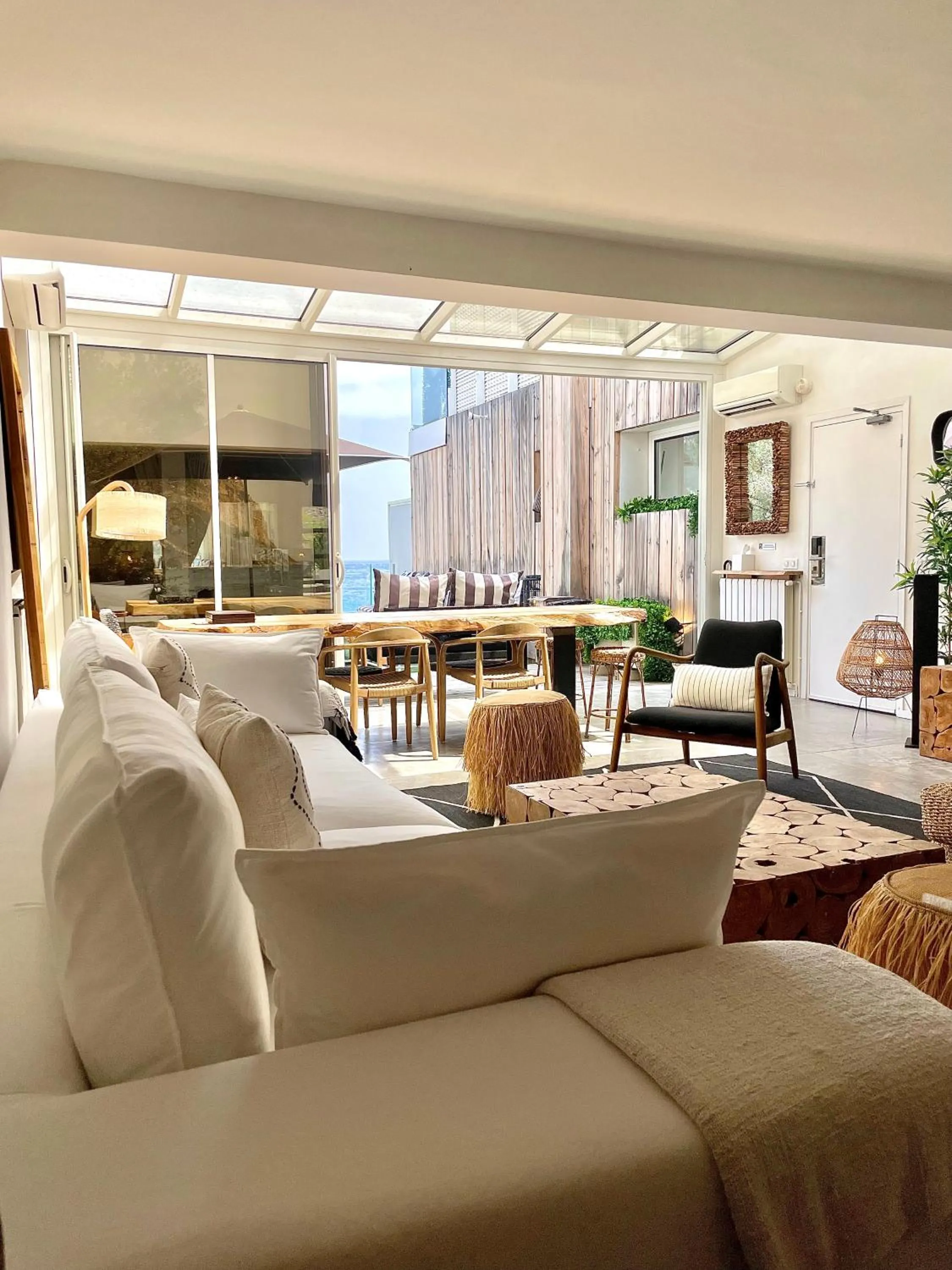 Hotel de La Plage - Mahogany