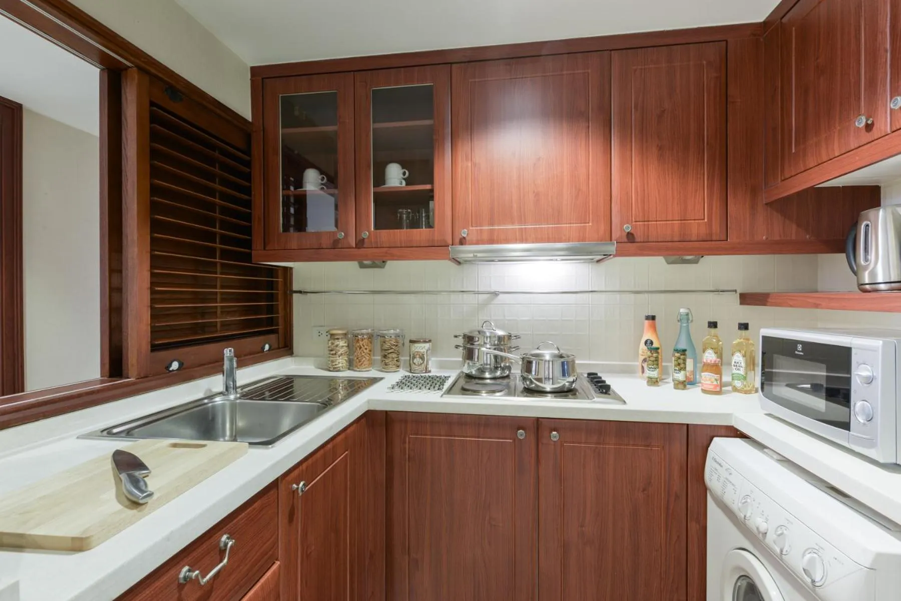 Kitchen or kitchenette in Centre Point Sukhumvit Thong-Lo