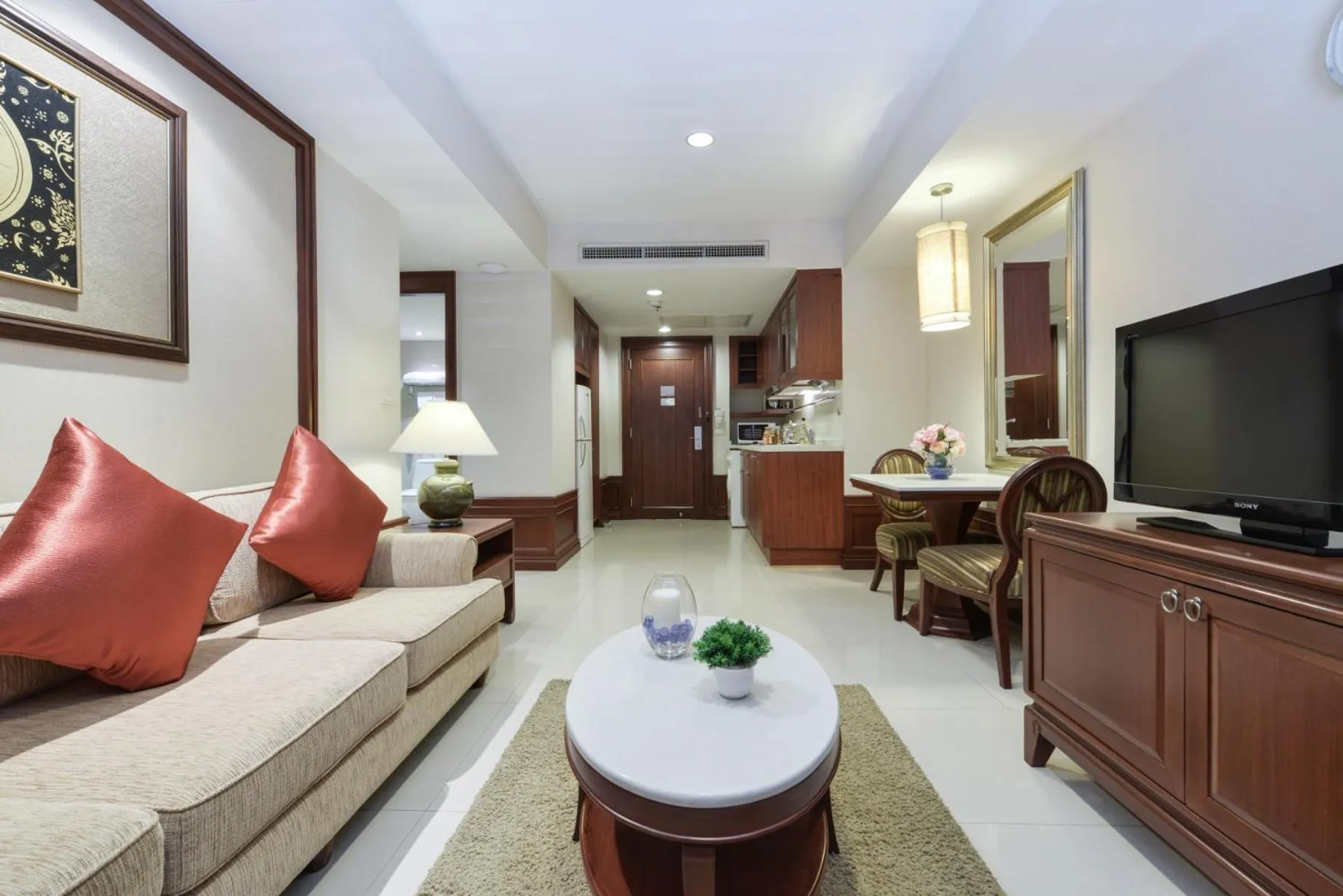 Living room in Centre Point Sukhumvit Thong-Lo