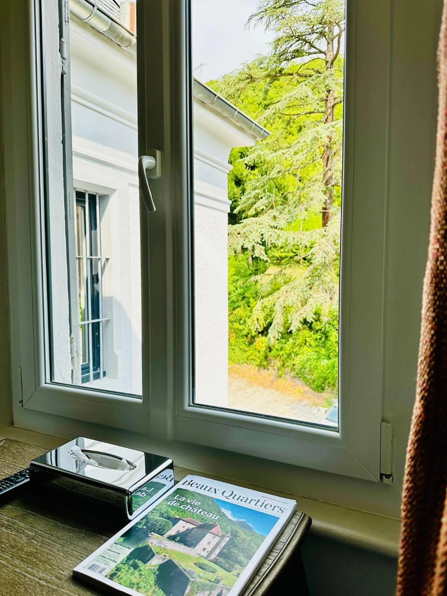 Inner courtyard view in Hôtel Restaurant Le Repère