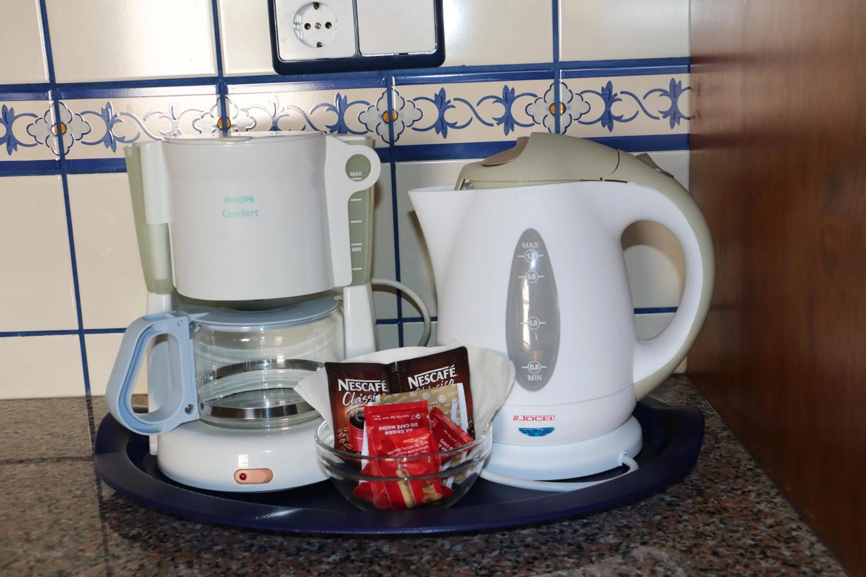 Coffee/tea facilities in Apartamentos Turisticos Verdemar