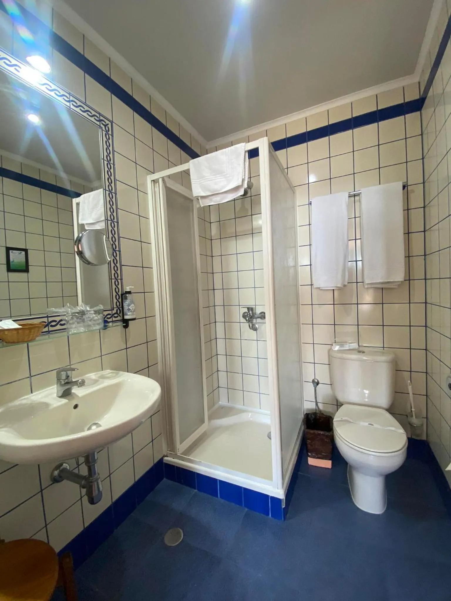 Shower in Apartamentos Turisticos Verdemar