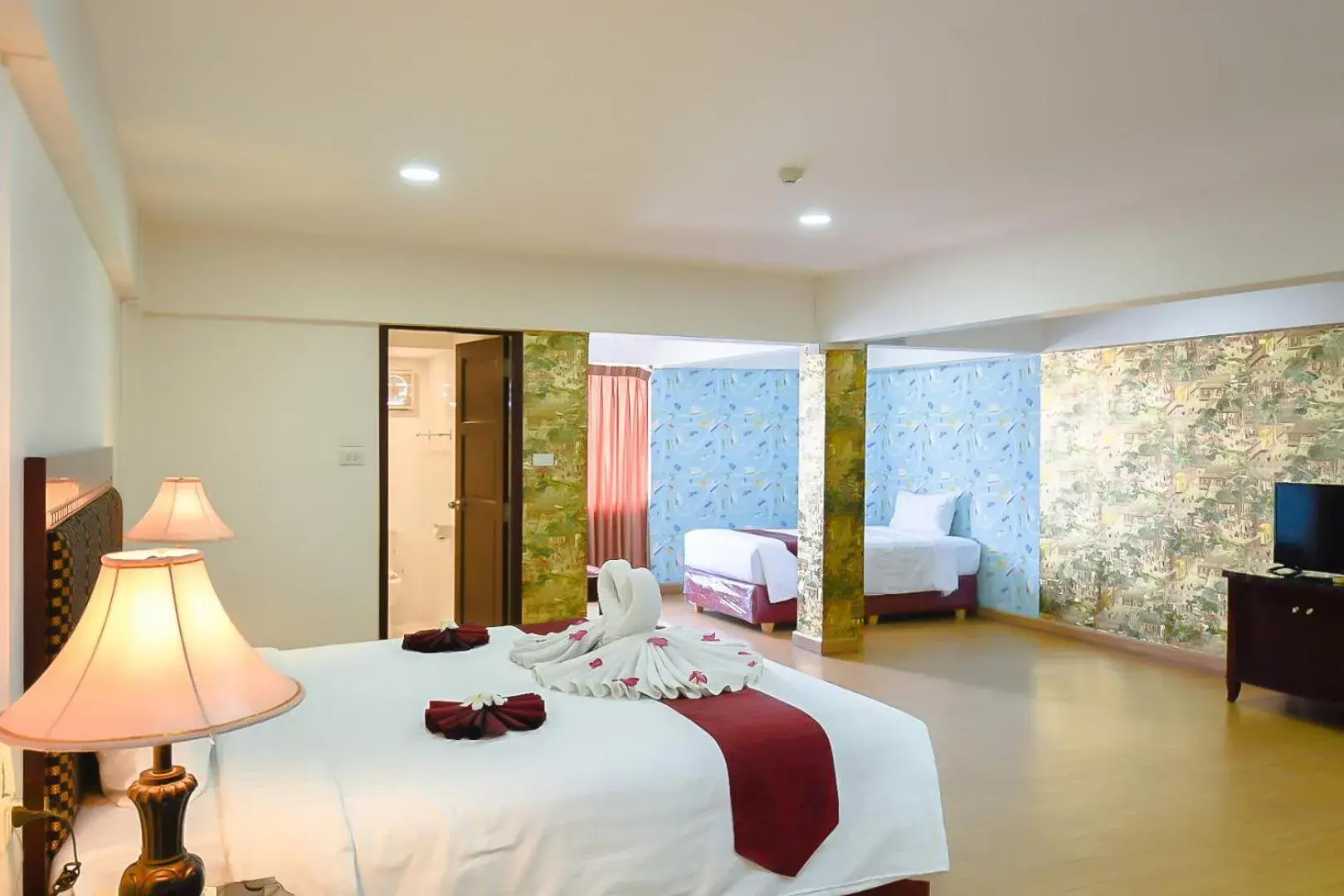 Bed in Pattaya Hiso Hotel Bed in Pattaya Hiso Hotel