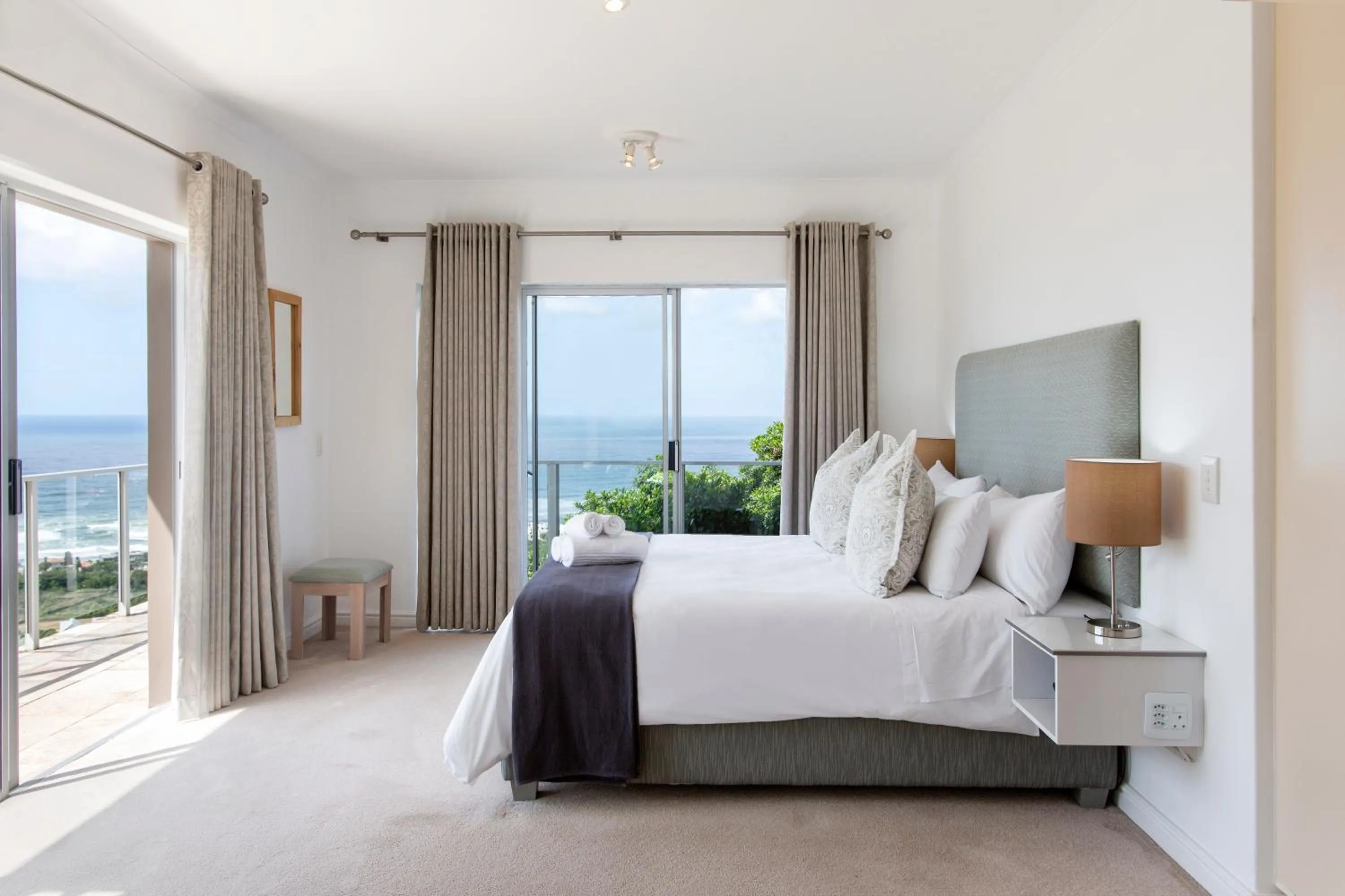 Bedroom, Bed in Infinity Blue Luxury Accommodation