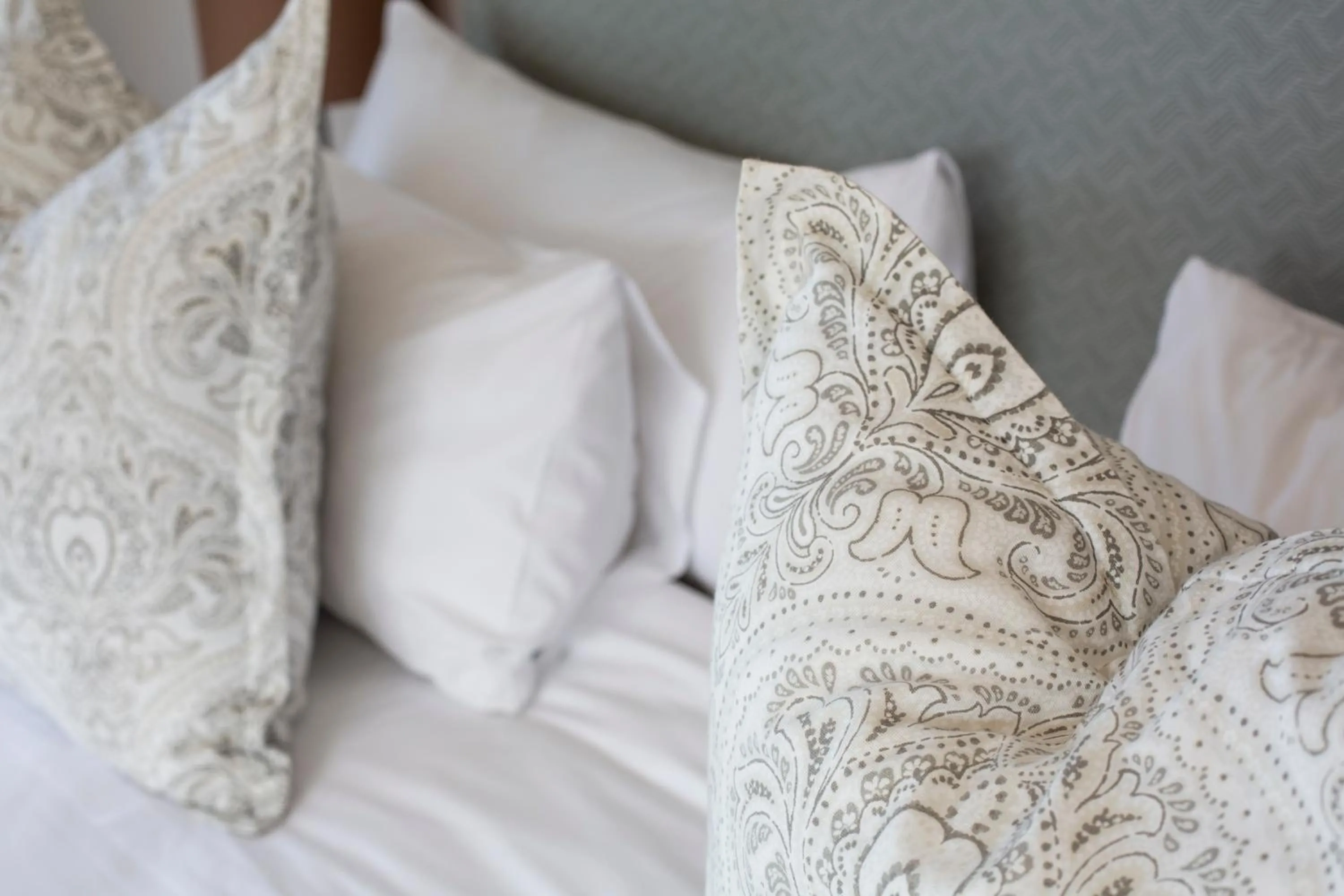 Decorative detail, Bed in Infinity Blue Luxury Accommodation