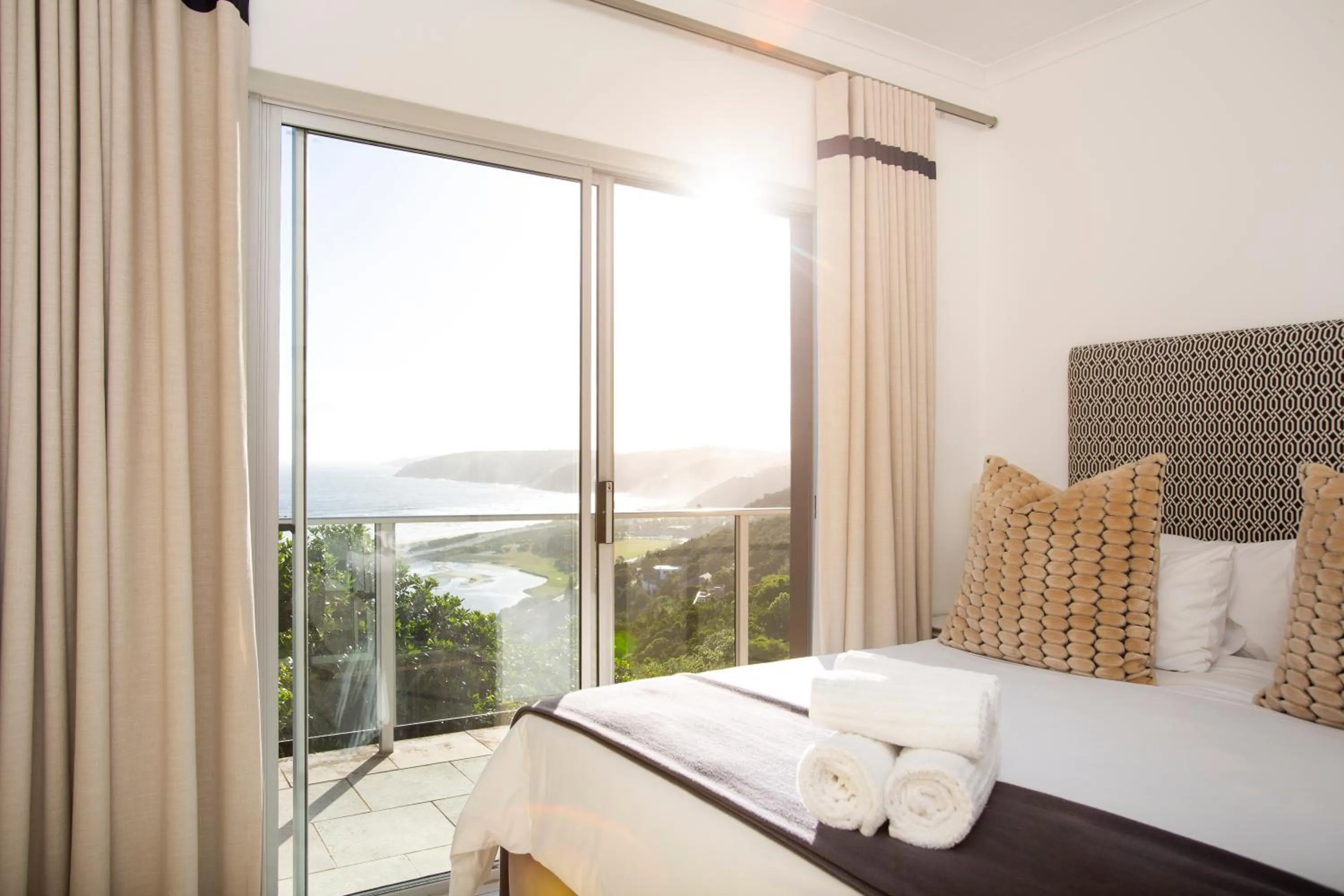 Bedroom, Bed in Infinity Blue Luxury Accommodation
