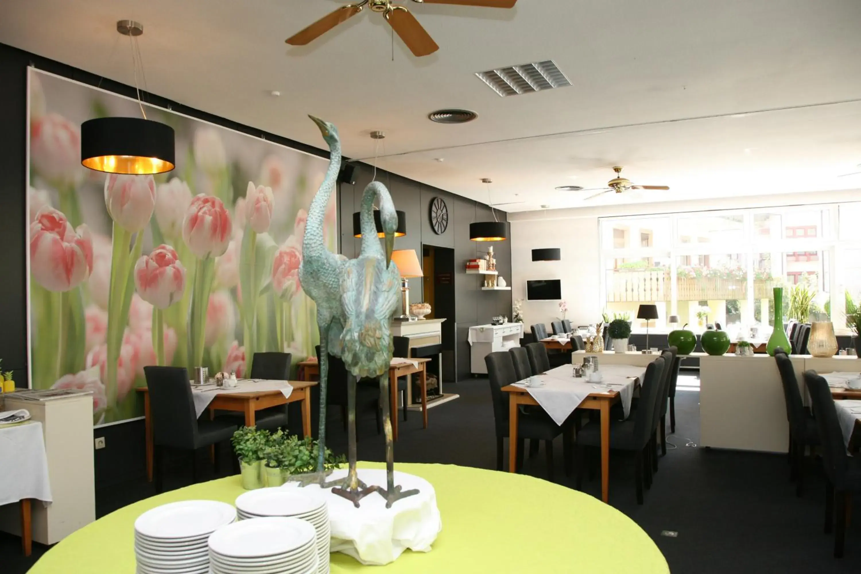 Restaurant/places to eat in Hotel Pflug Restaurant/places to eat in Hotel Pflug
