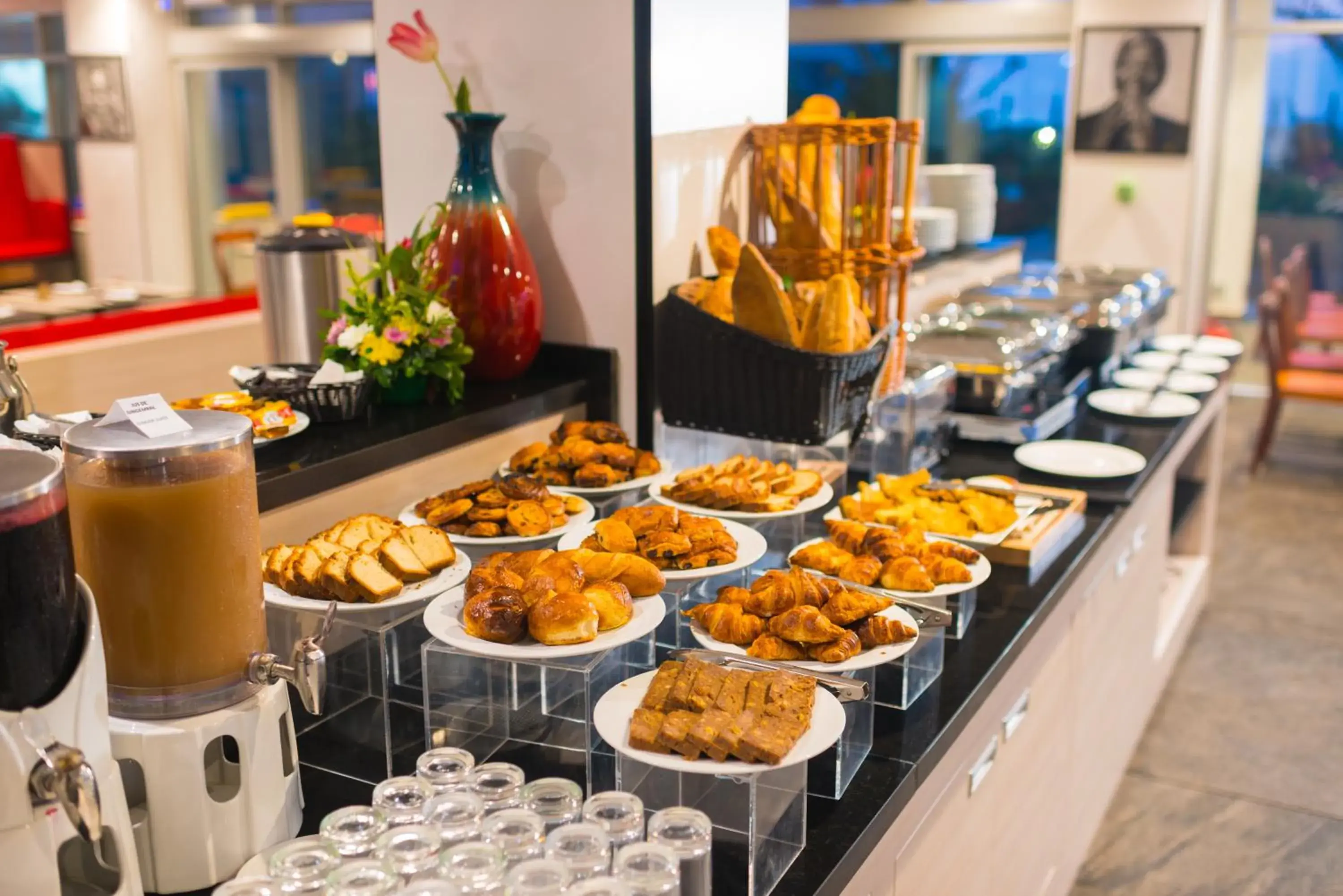 Restaurant/places to eat in ONOMO Hotel Conakry Restaurant/places to eat in ONOMO Hotel Conakry